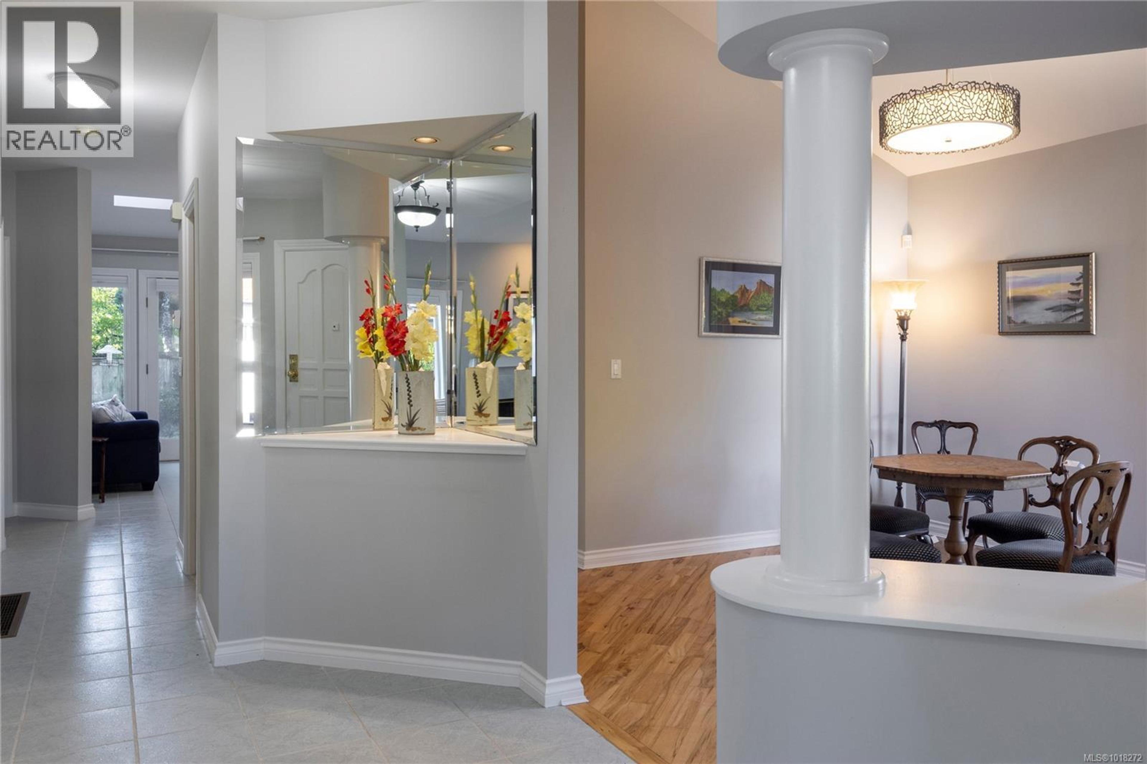 #7 919 PEMBERTON RD - Image 2