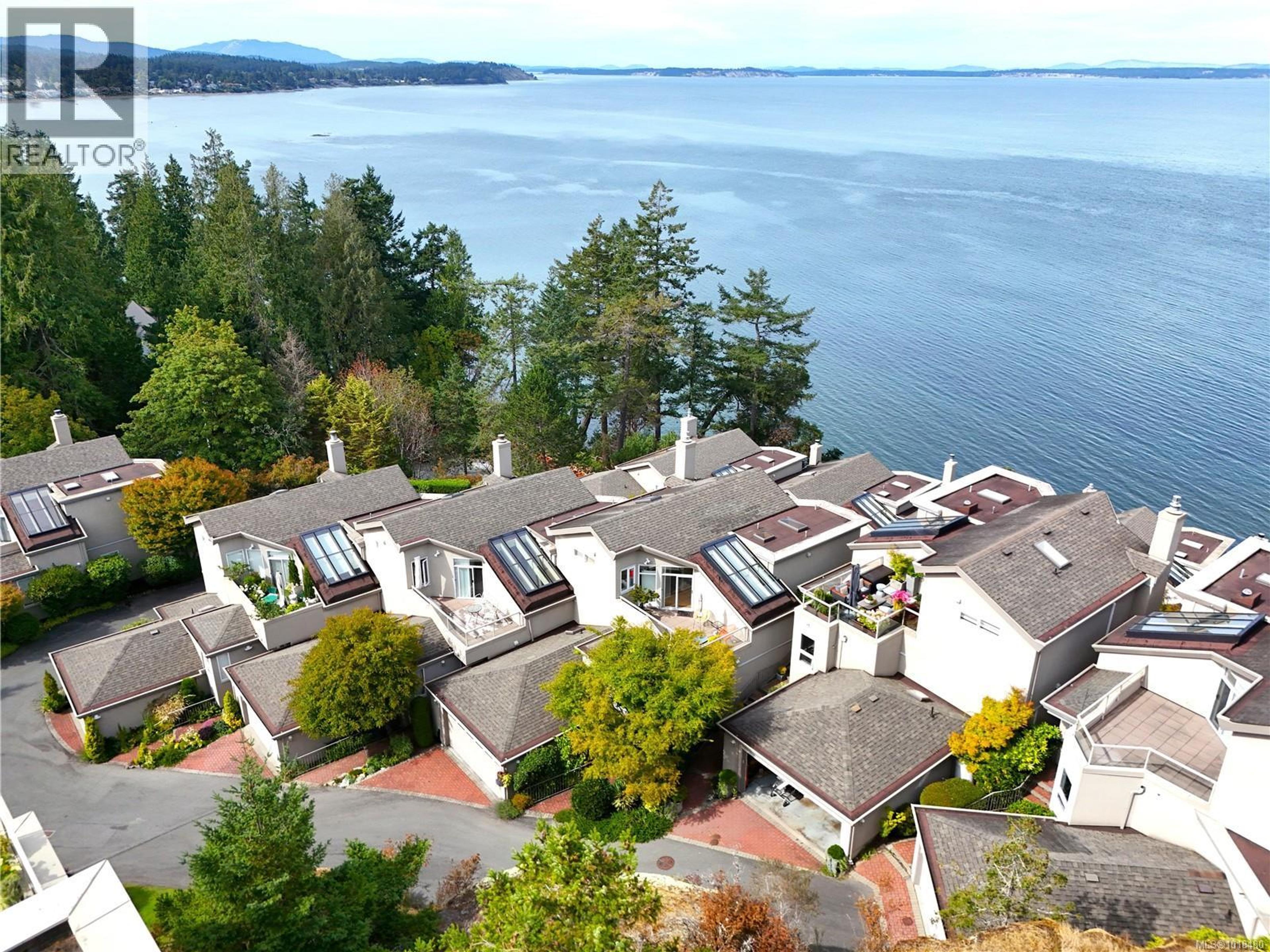4771 Cordova Bay Rd, Saanich - Exteriors - Full Complex View, Drone/Aerial View - Photo 8