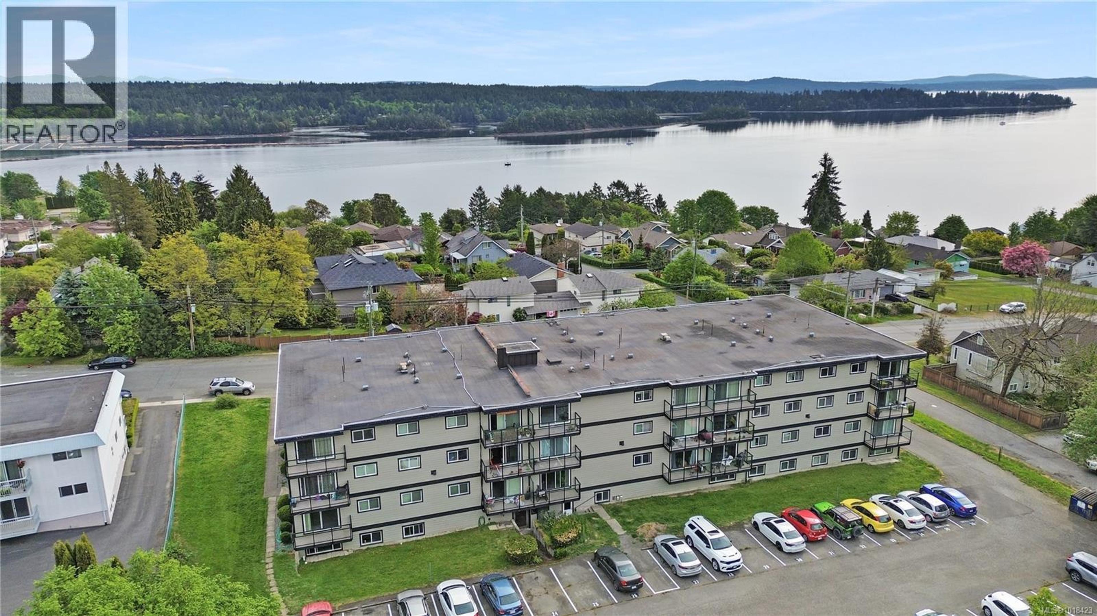 218 Bayview Ave, Ladysmith - Exteriors - Full Complex View, Drone/Aerial View - Photo 2
