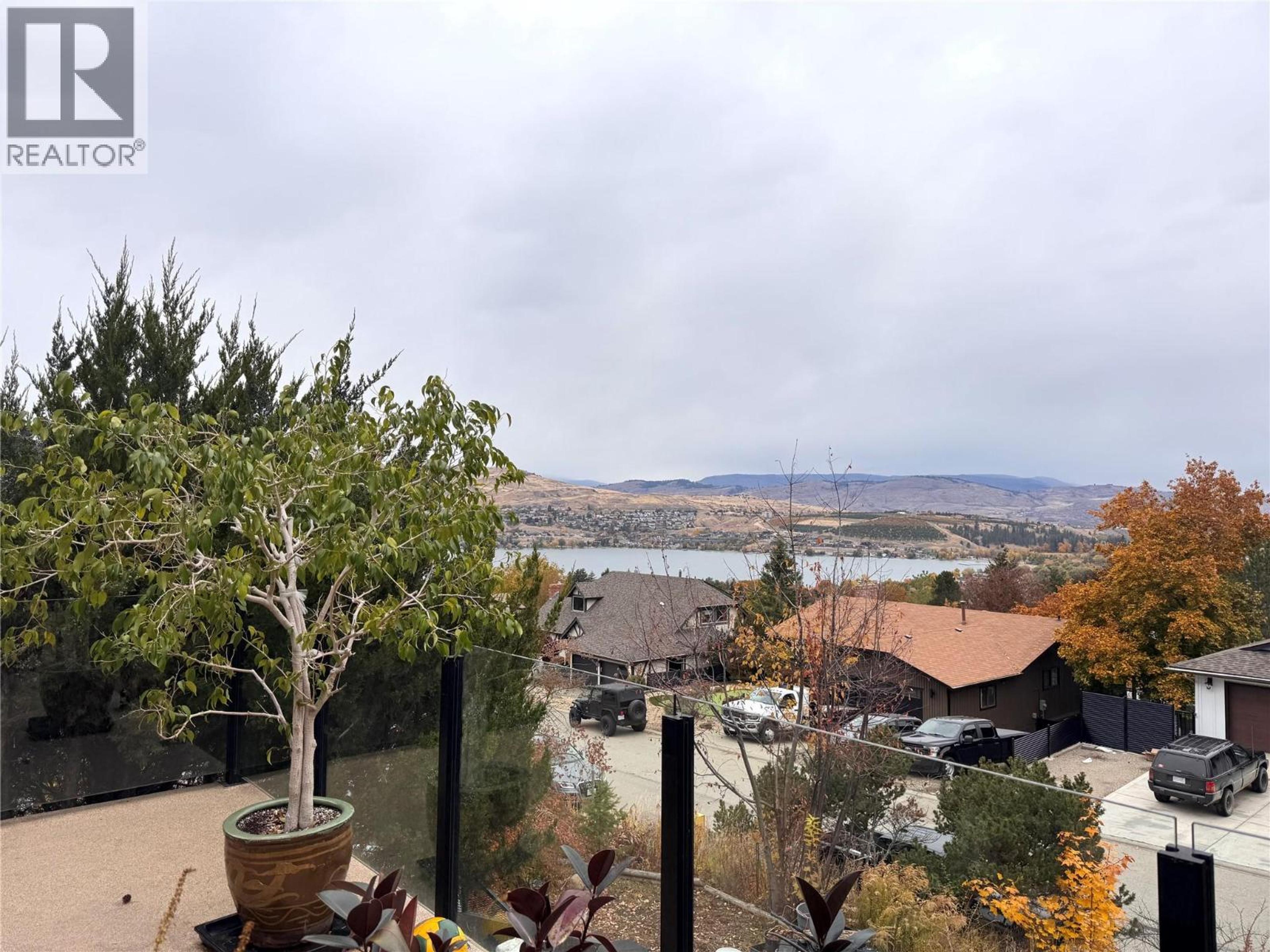 11700 PALFREY DRIVE W - Main Image