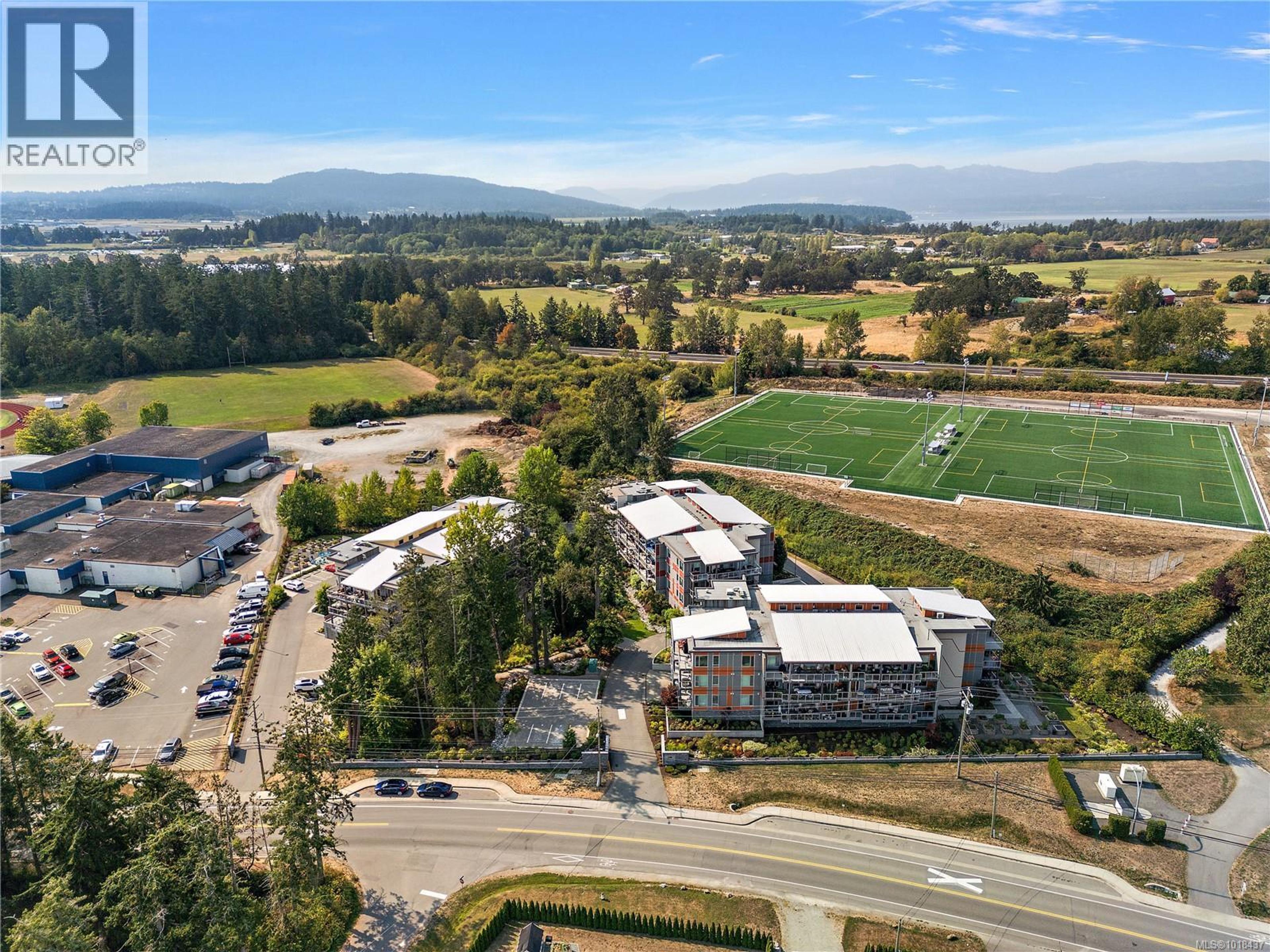 10670 McDonald Park Rd, North Saanich - Exteriors - Full Complex View, Drone/Aerial View - Photo 2