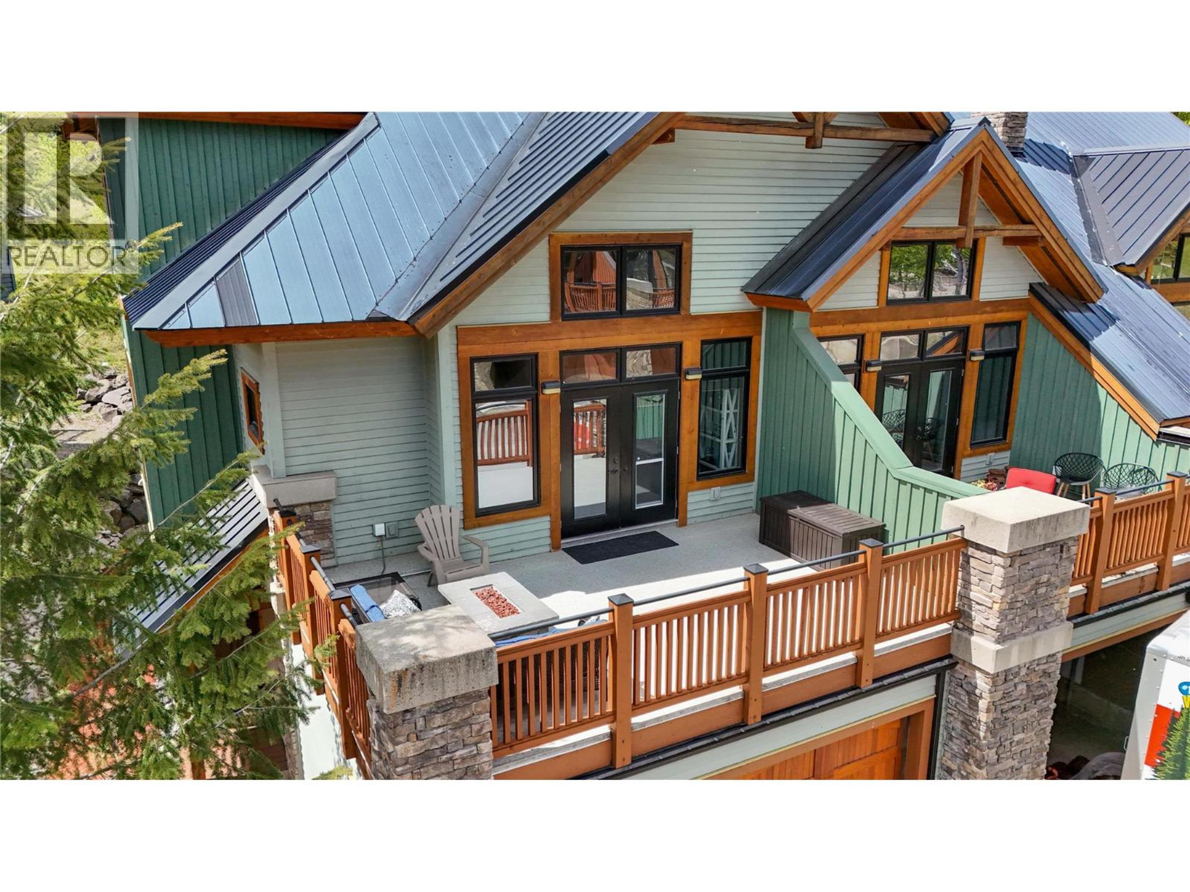 437 CANYON Trail, Fernie - Exteriors - Photo 1