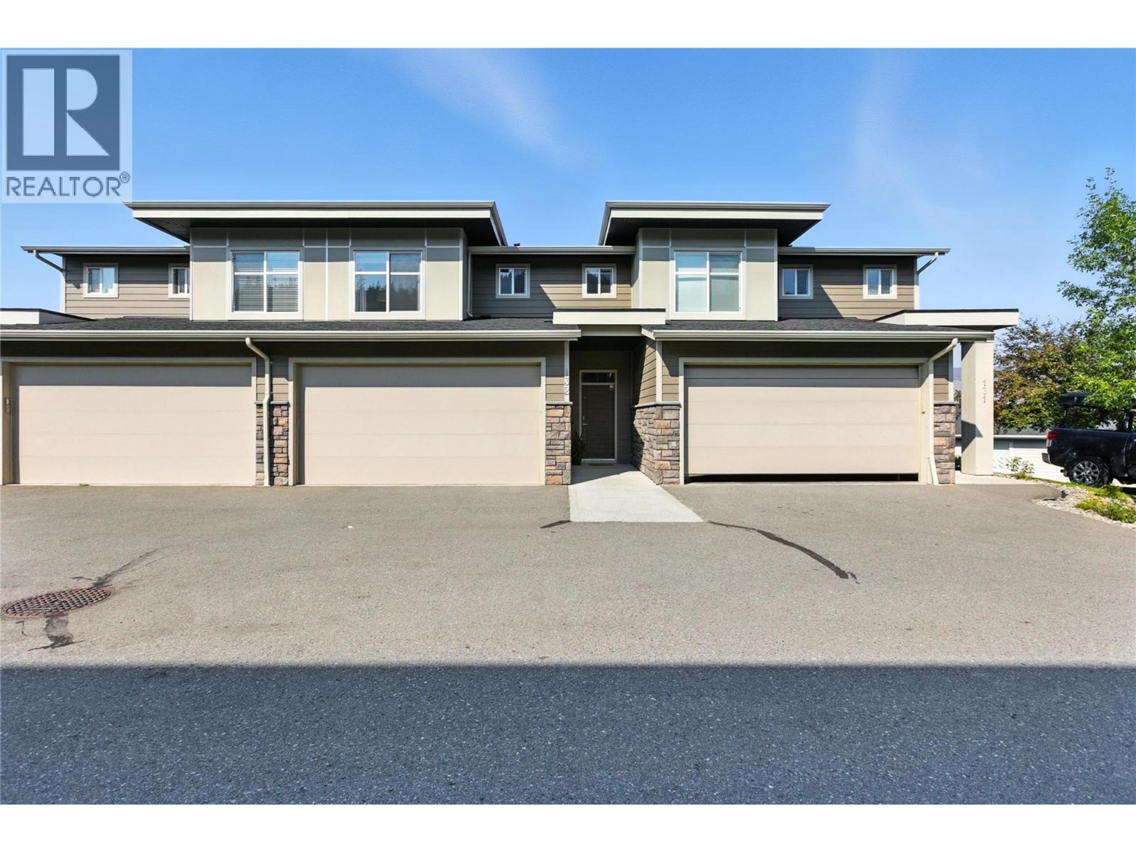 1993 Qu'Appelle Boulevard, Kamloops - Exteriors - Full Complex View - Photo 9