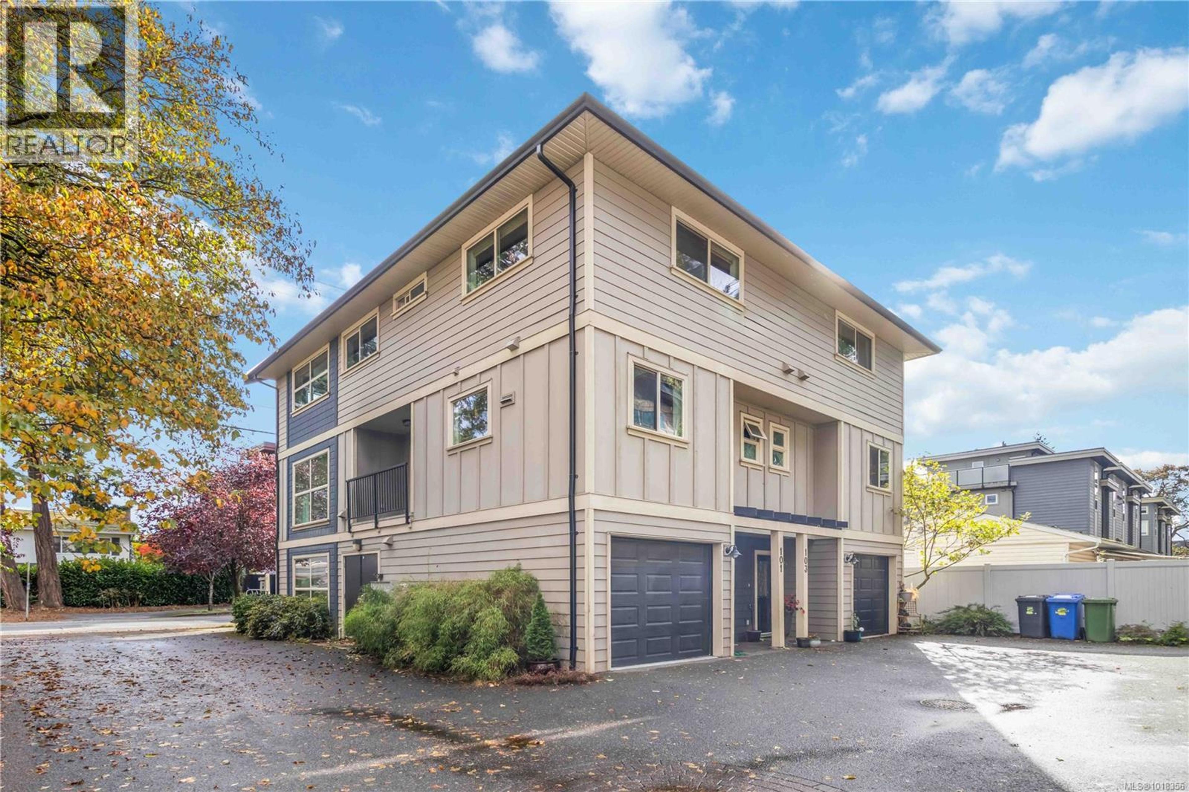 2710 Peatt Rd, Langford - Exteriors - Photo 1