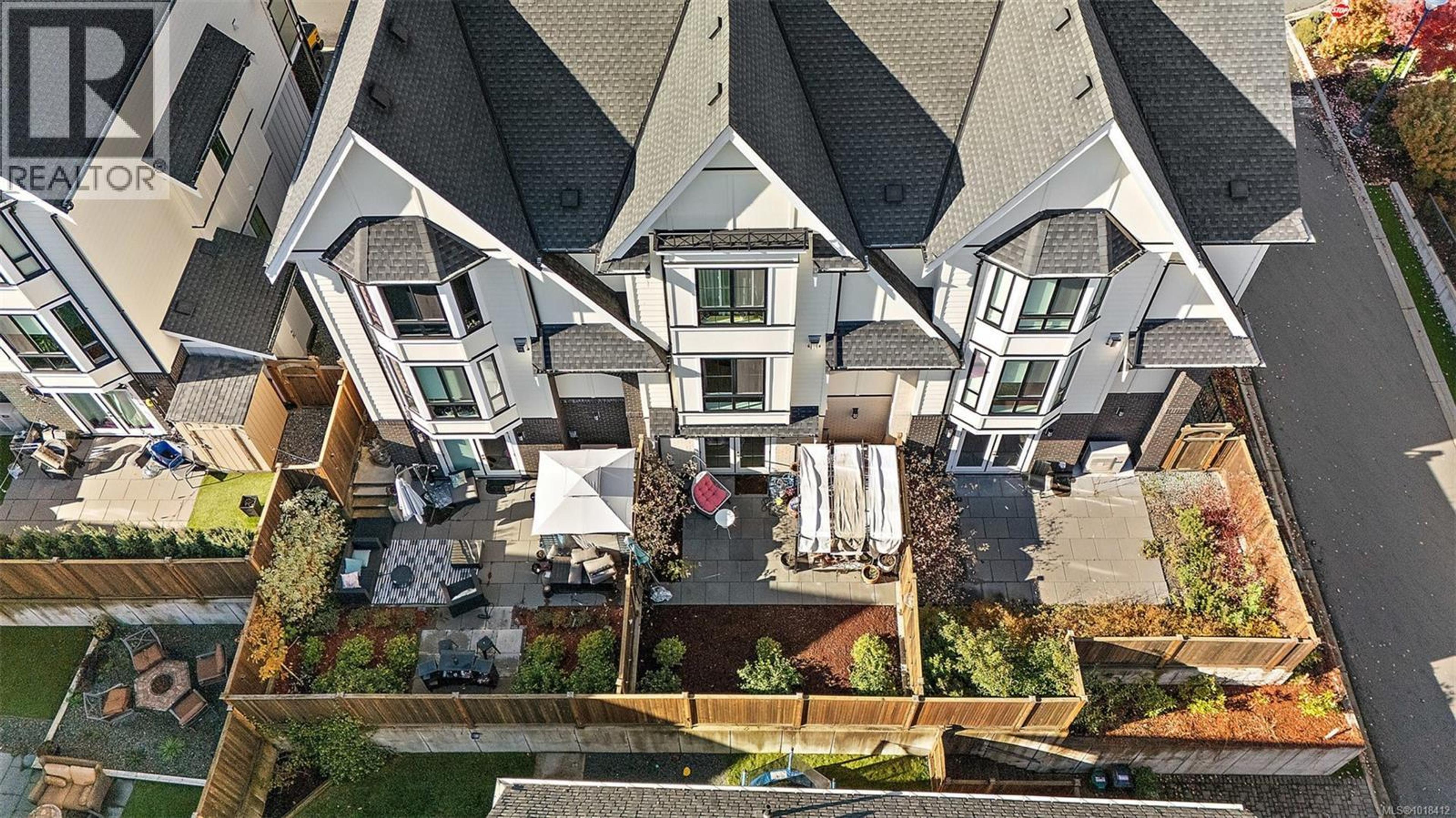 2990 Burlington Cres, Langford - Exteriors - Full Complex View, Drone/Aerial View - Photo 4