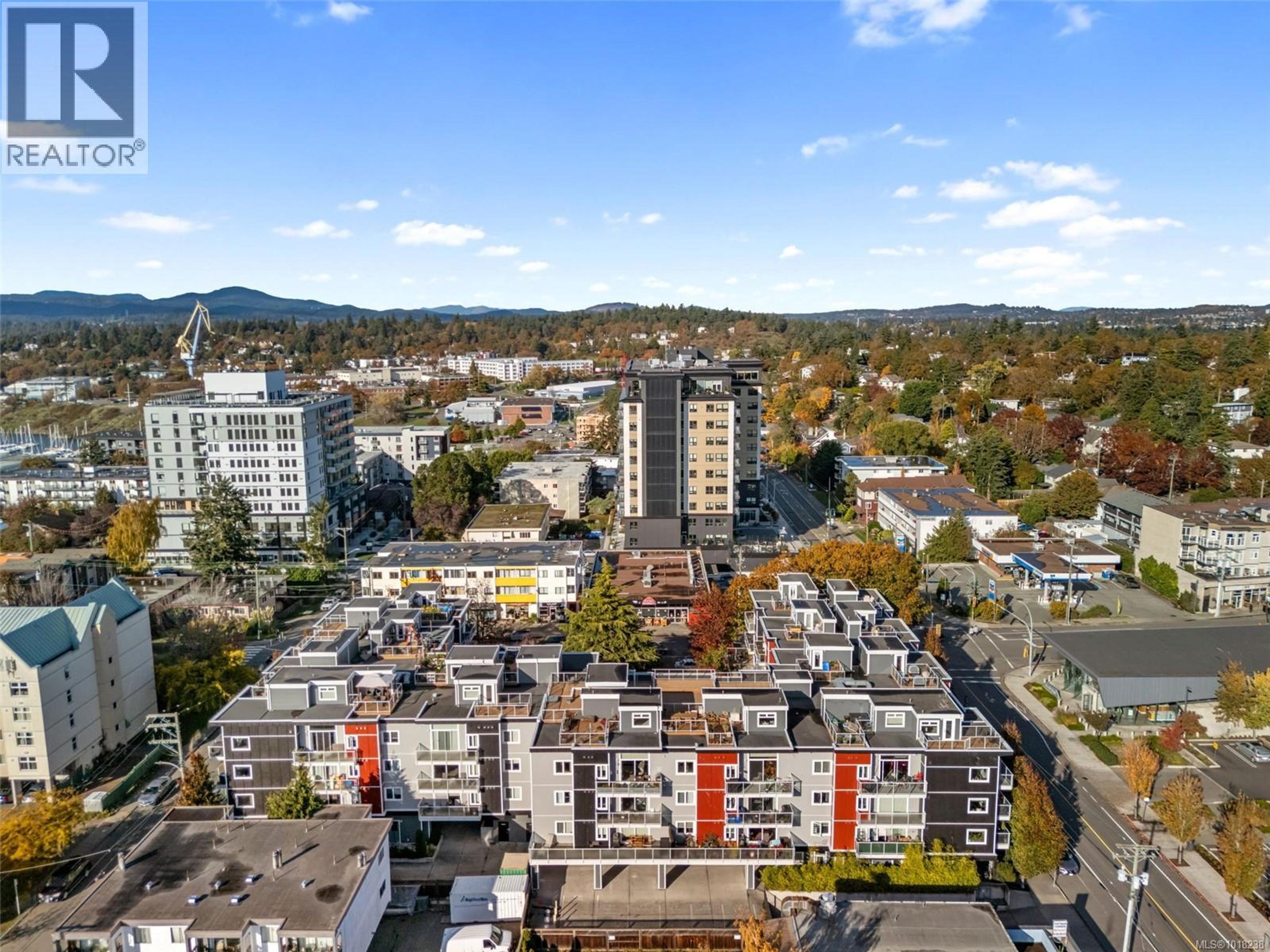 1315 Esquimalt Rd, Esquimalt - Exteriors - Full Complex View, Drone/Aerial View - Photo 2