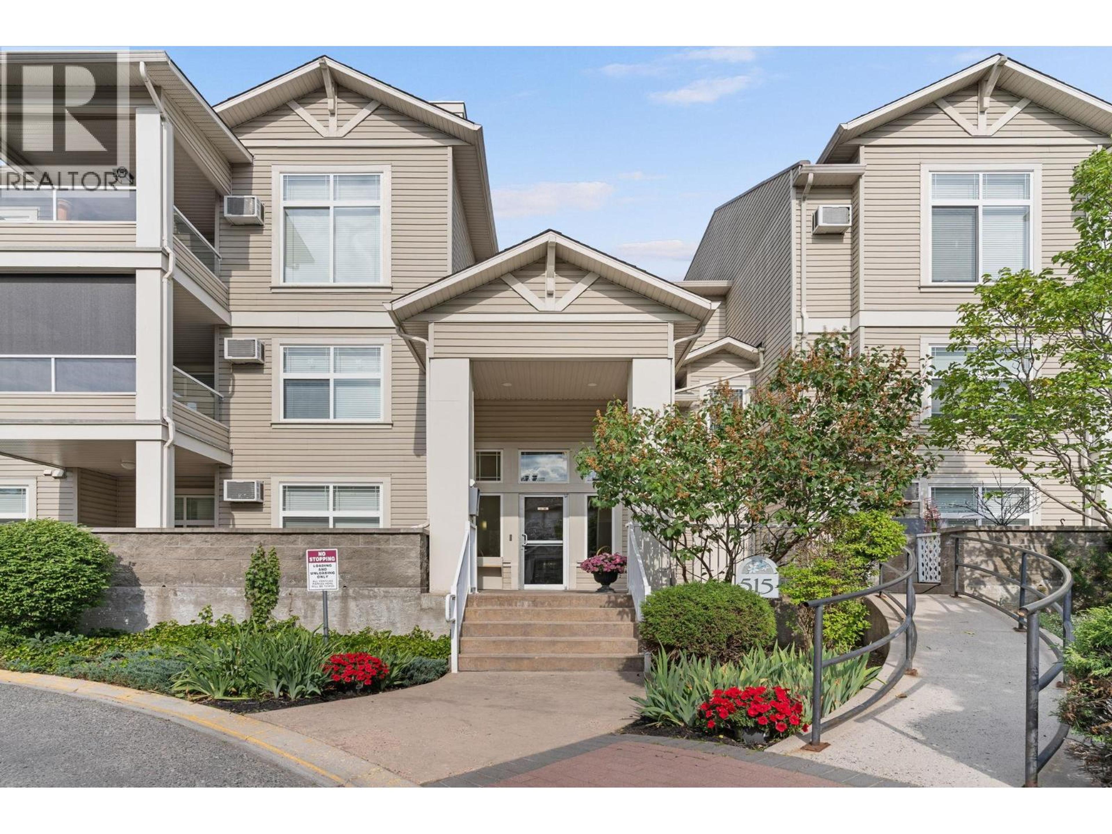 555 Houghton Road, Kelowna - Exteriors - Photo 1