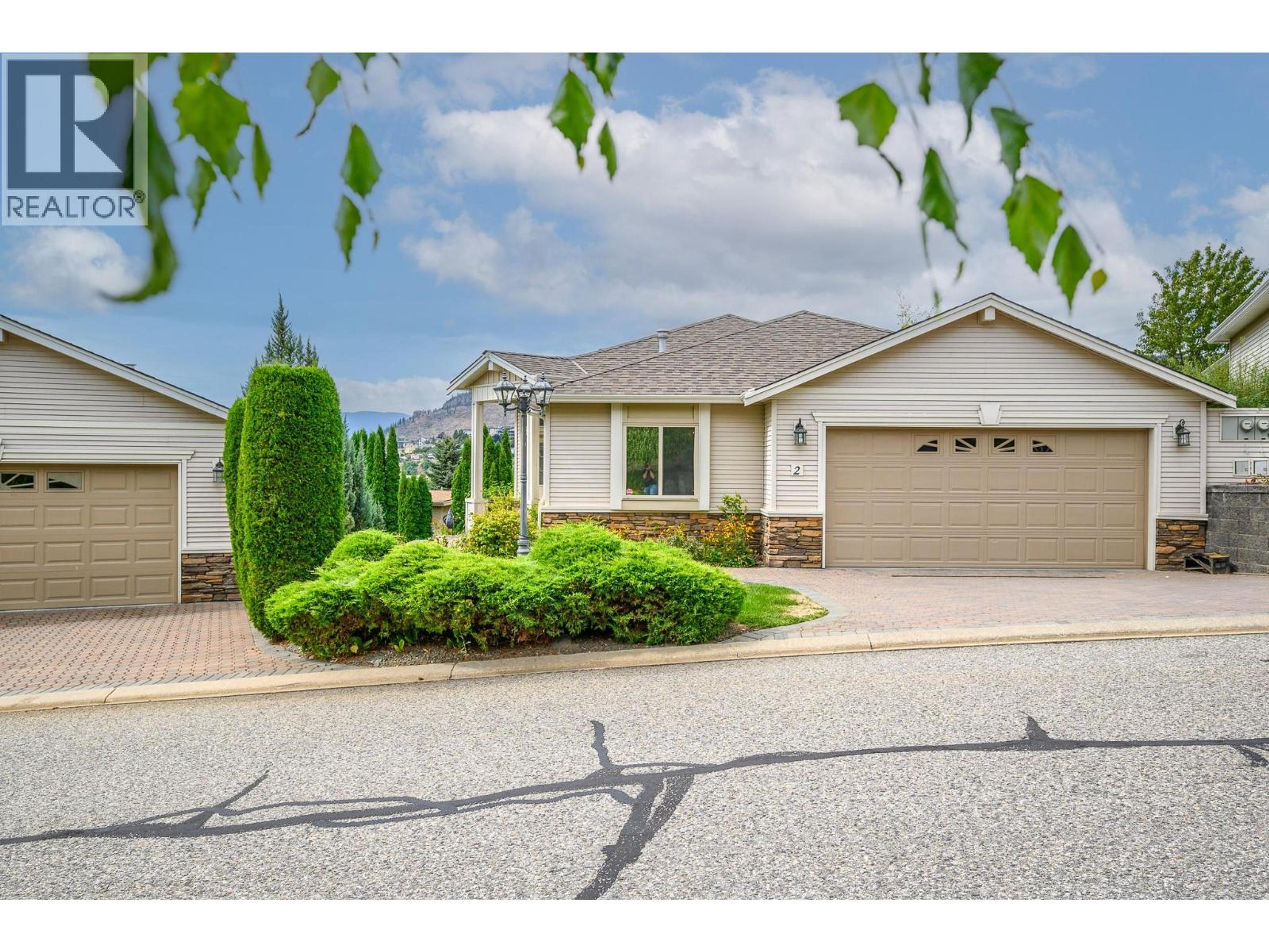 2100 Boucherie Road, West Kelowna - Exteriors - Photo 8