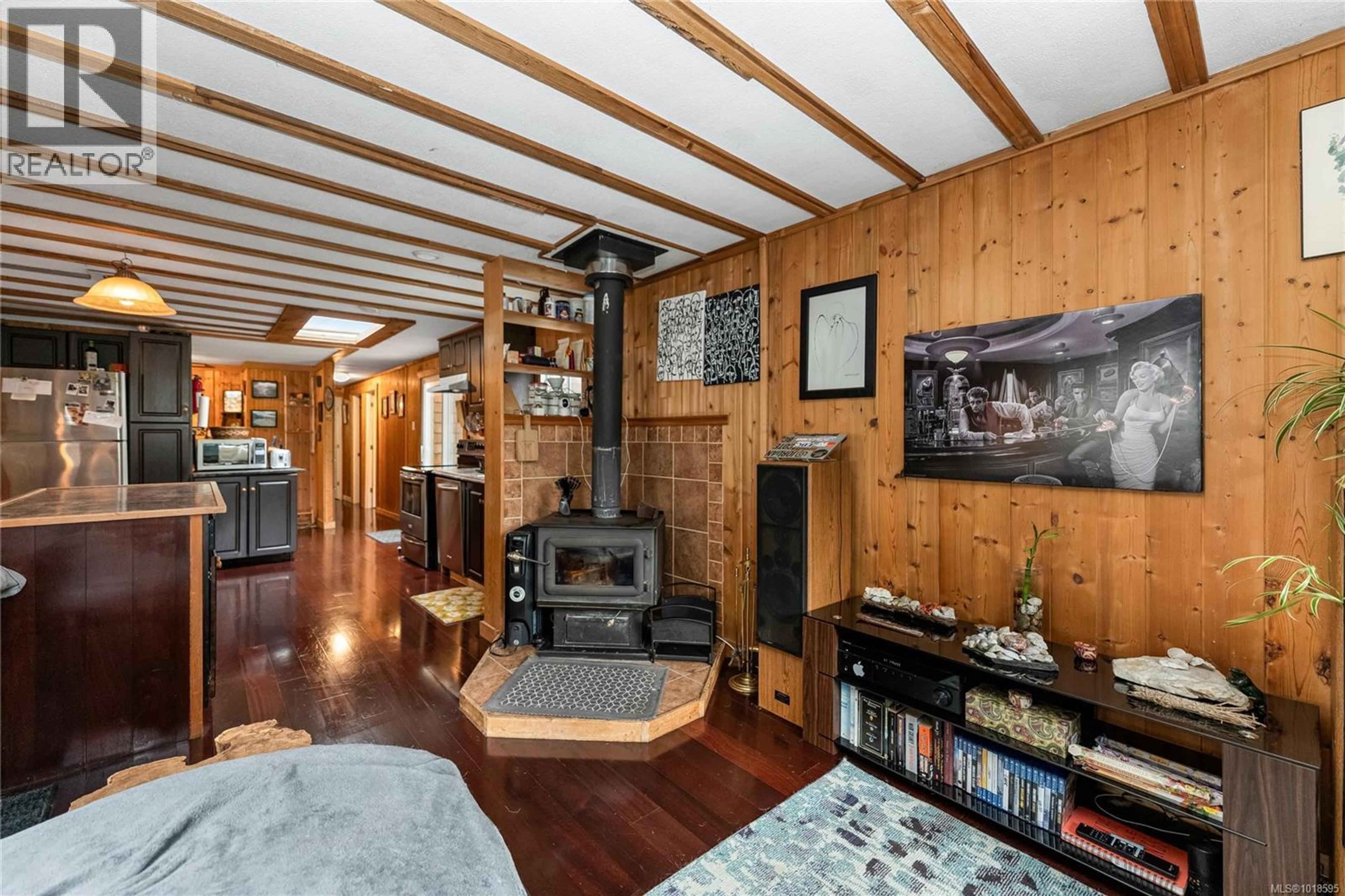 #1 2670 SOOKE RIVER RD - Image 3