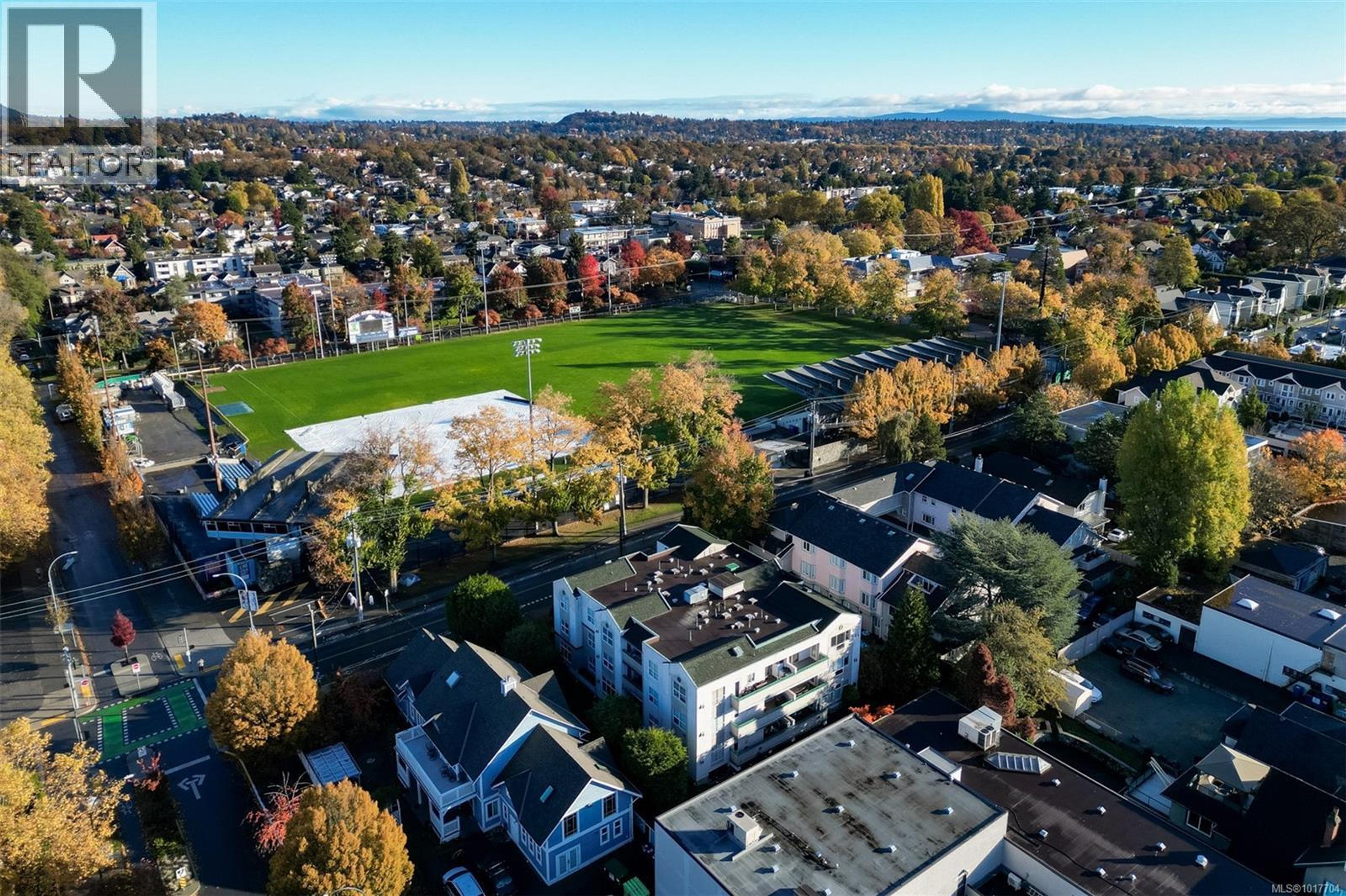 #302 1007 CALEDONIA AVE - Main Image