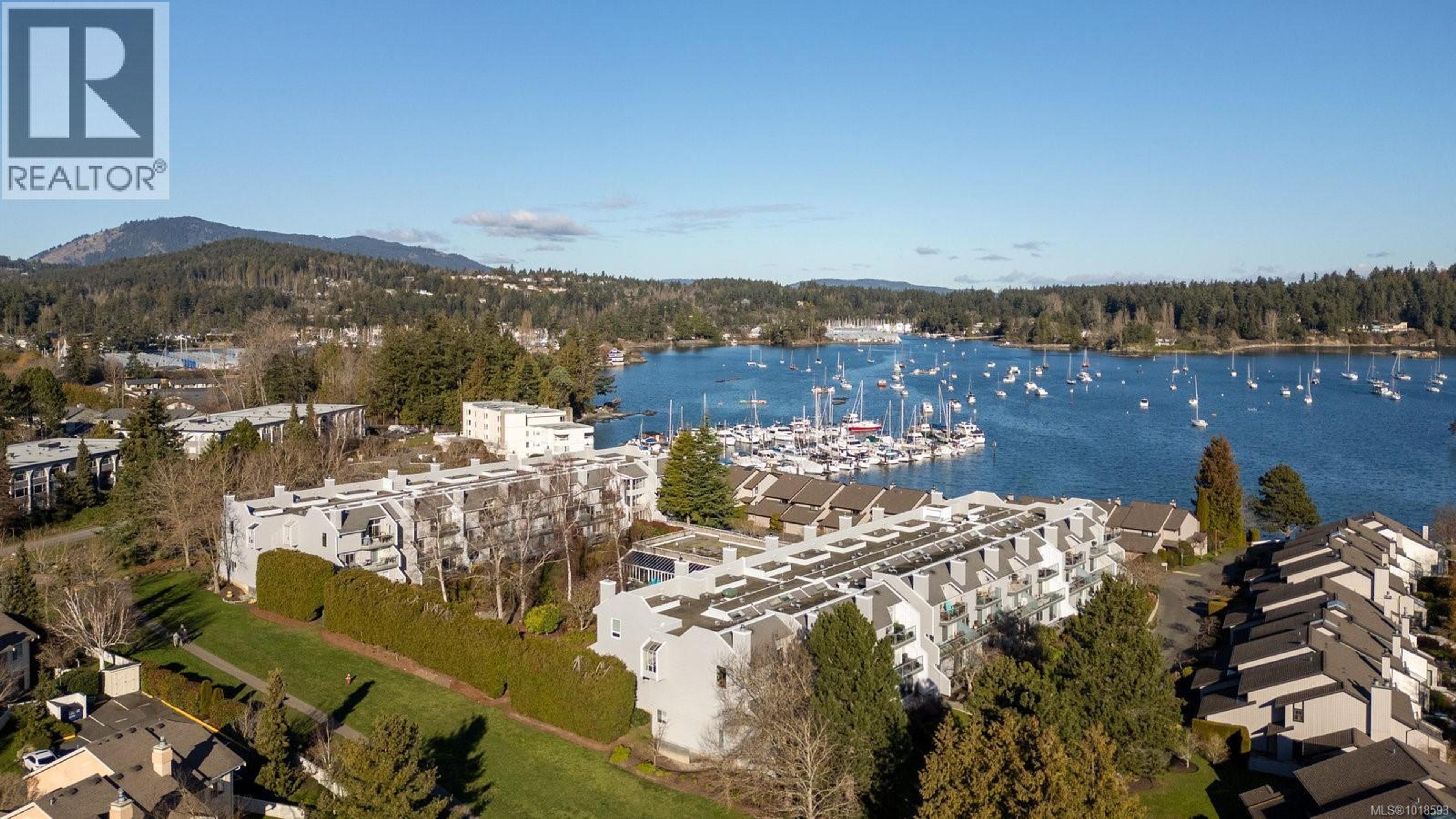 #312 10459 RESTHAVEN DR - Main Image