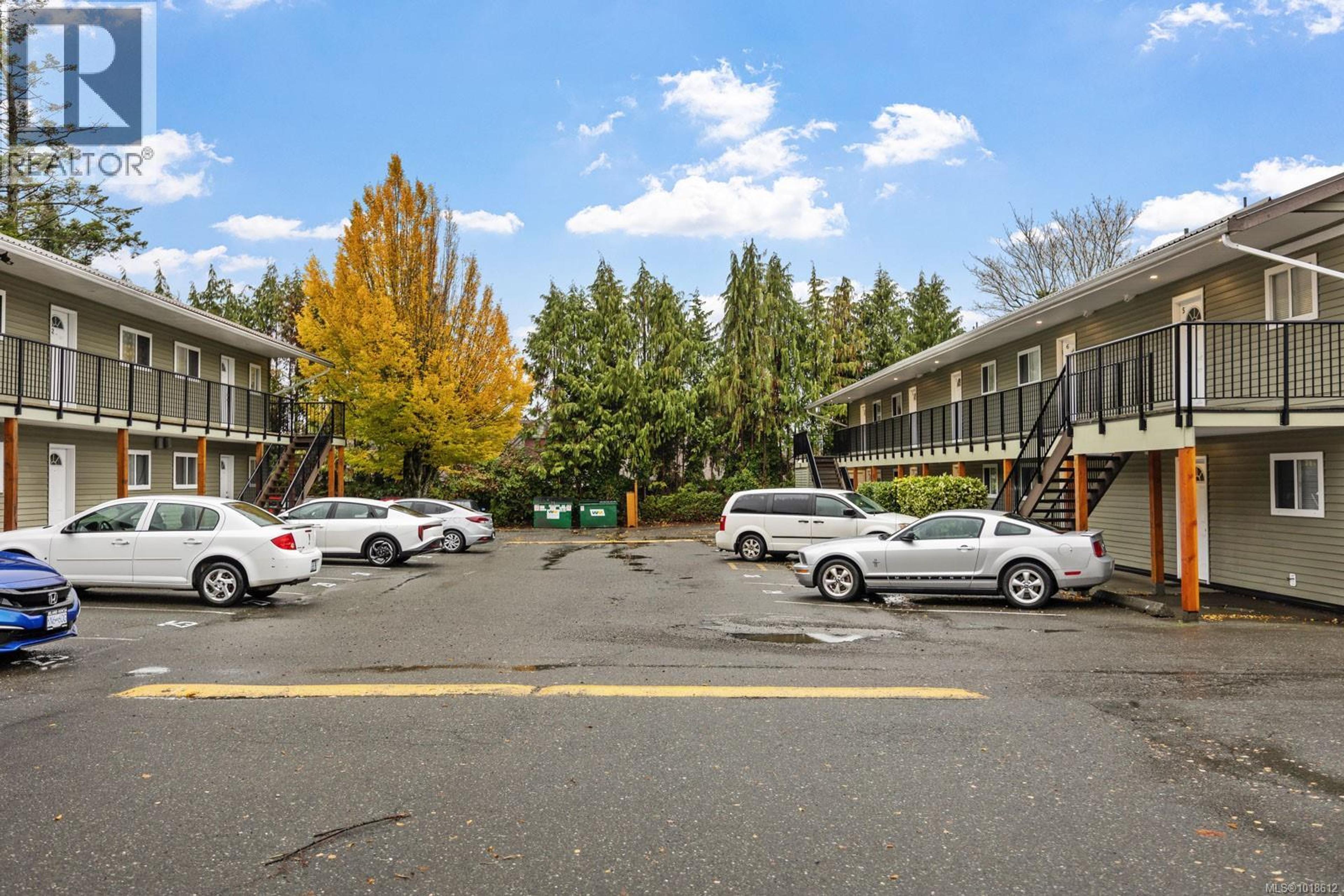 375 21st St, Courtenay - Exteriors - Full Complex View - Photo 6
