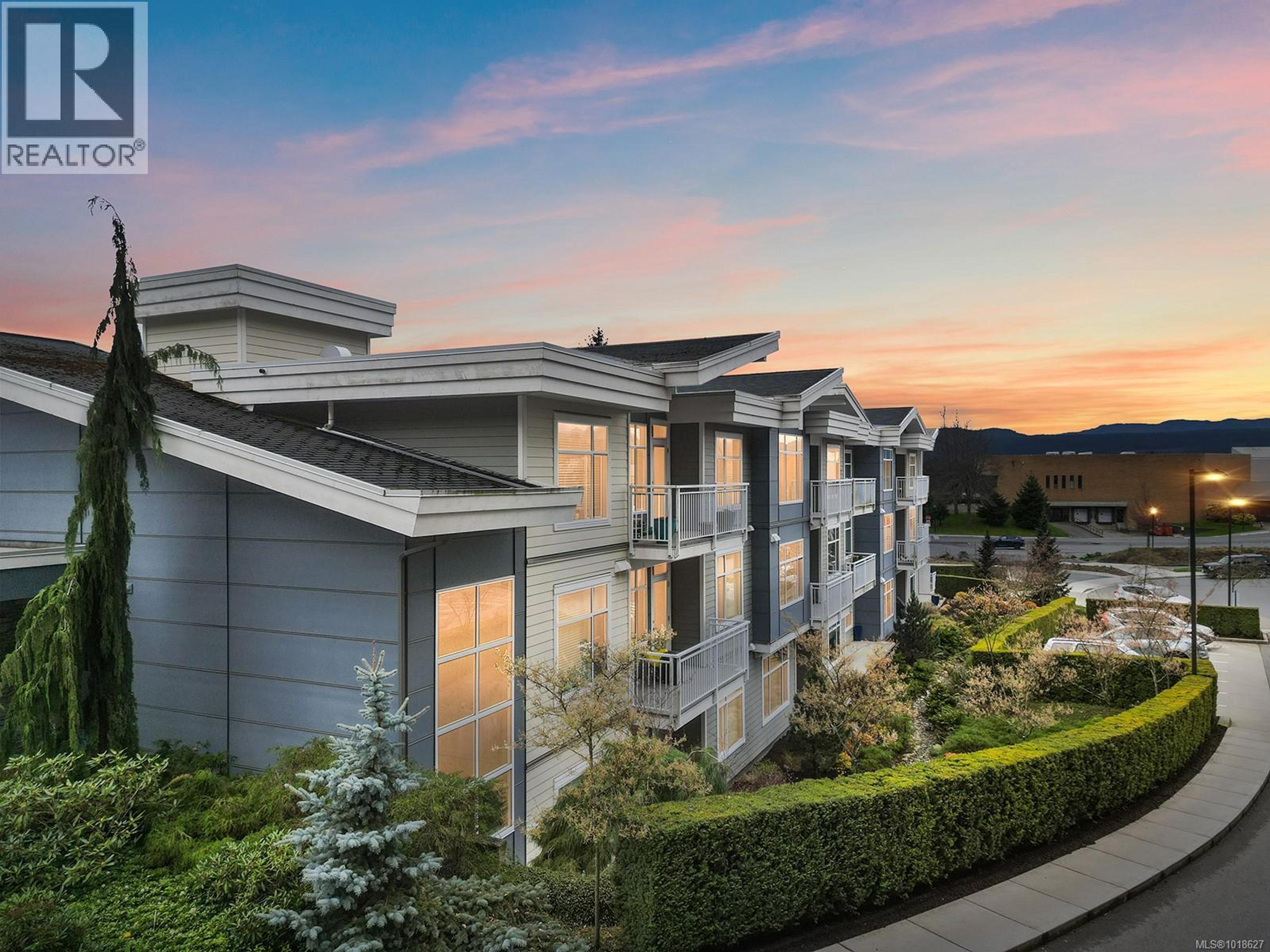 4960 Songbird Pl, Nanaimo - Exteriors - Full Complex View - Photo 4