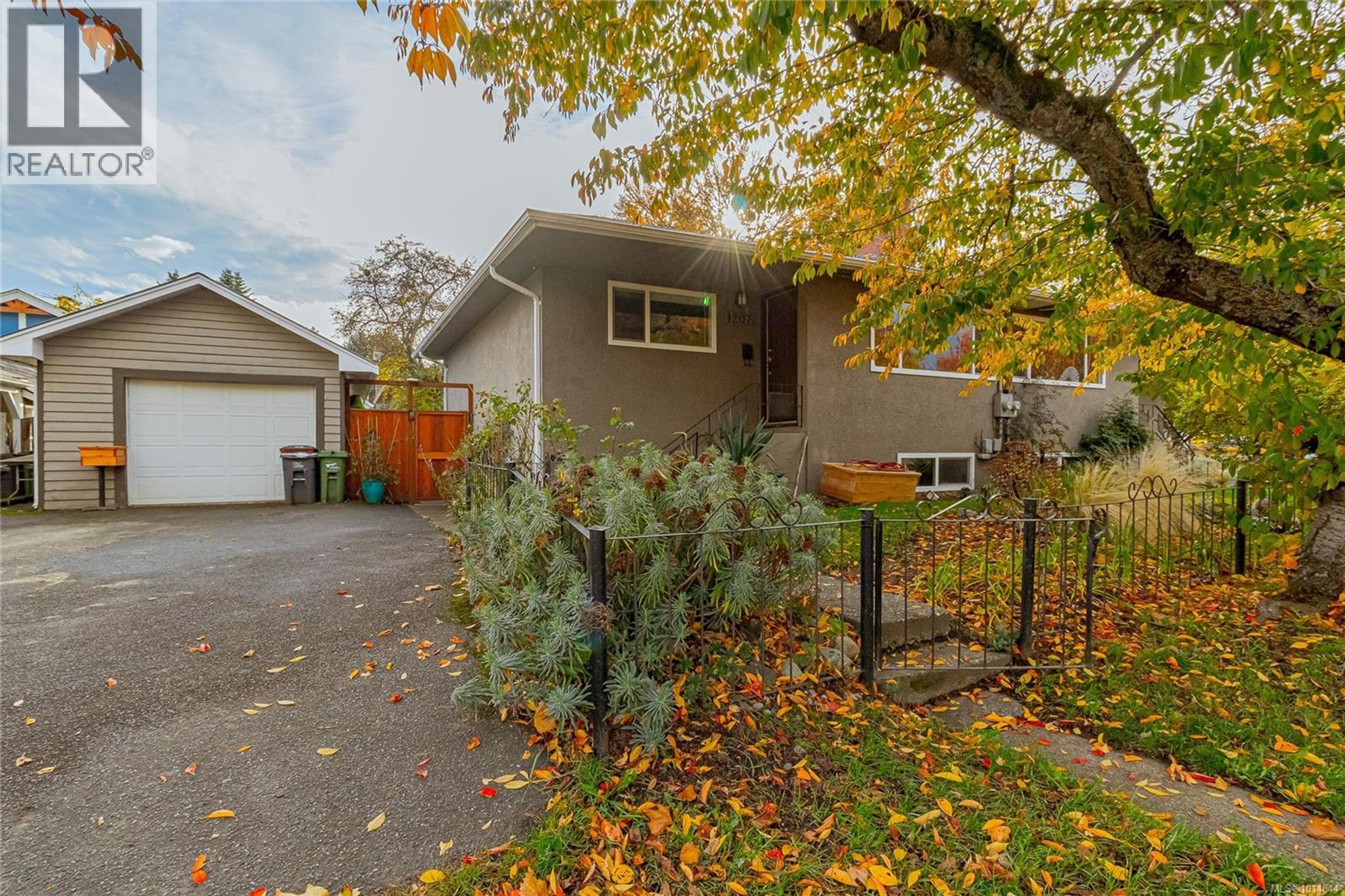 1207 WALNUT ST - Image 2