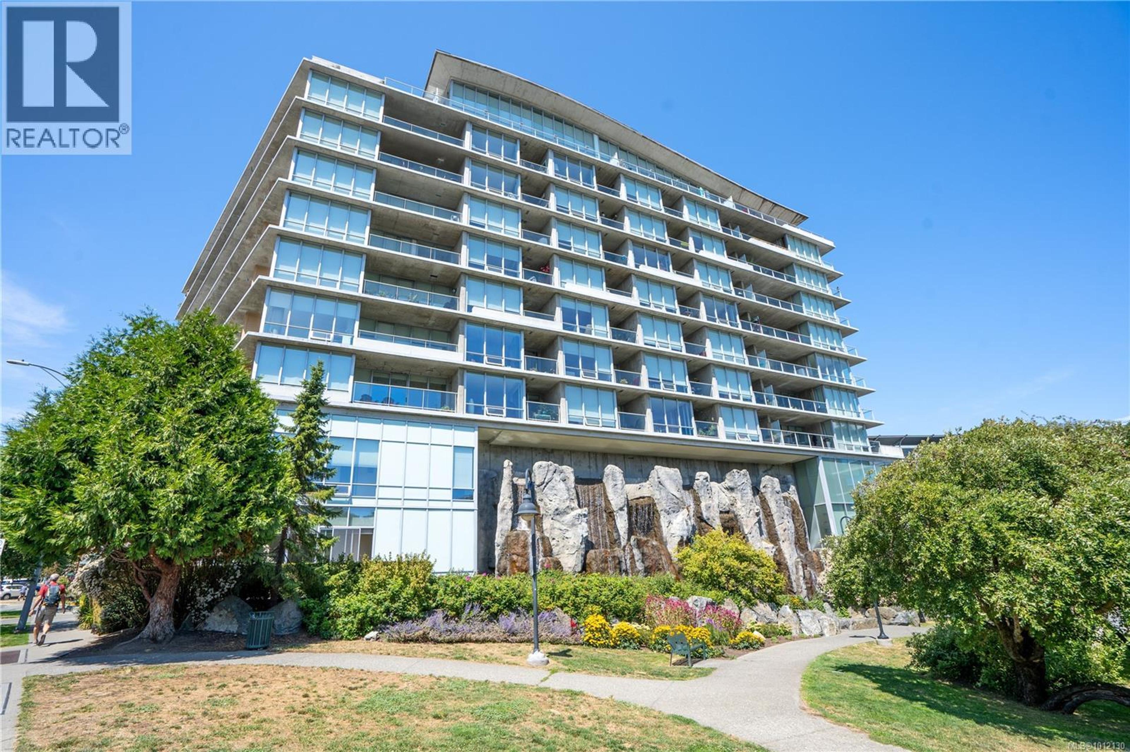 160 Wilson St, Victoria - Exteriors - Photo 1