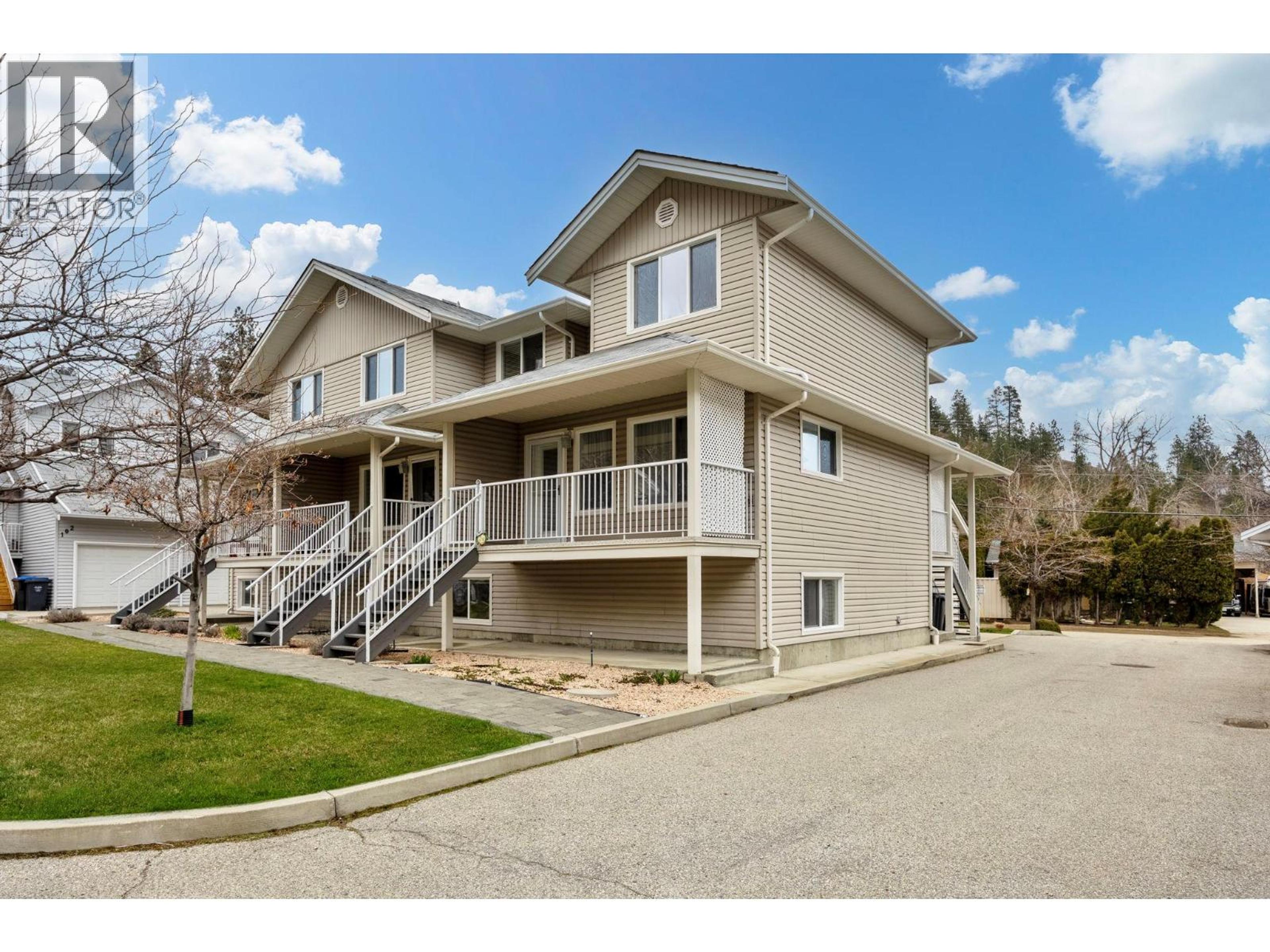 5460 Clements Crescent, Peachland - Exteriors - Full Complex View - Photo 1