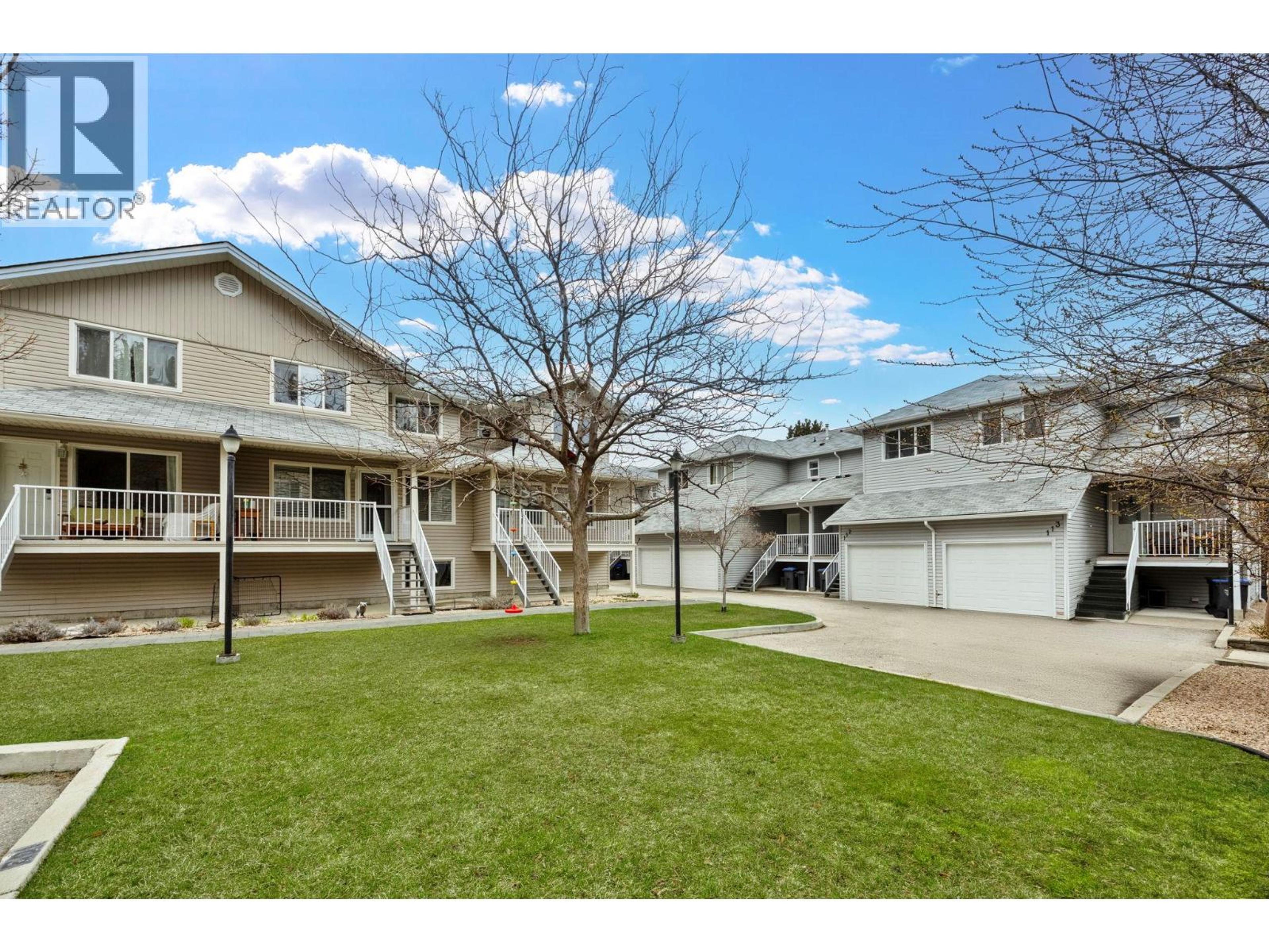 5460 Clements Crescent, Peachland - Exteriors - Full Complex View - Photo 2