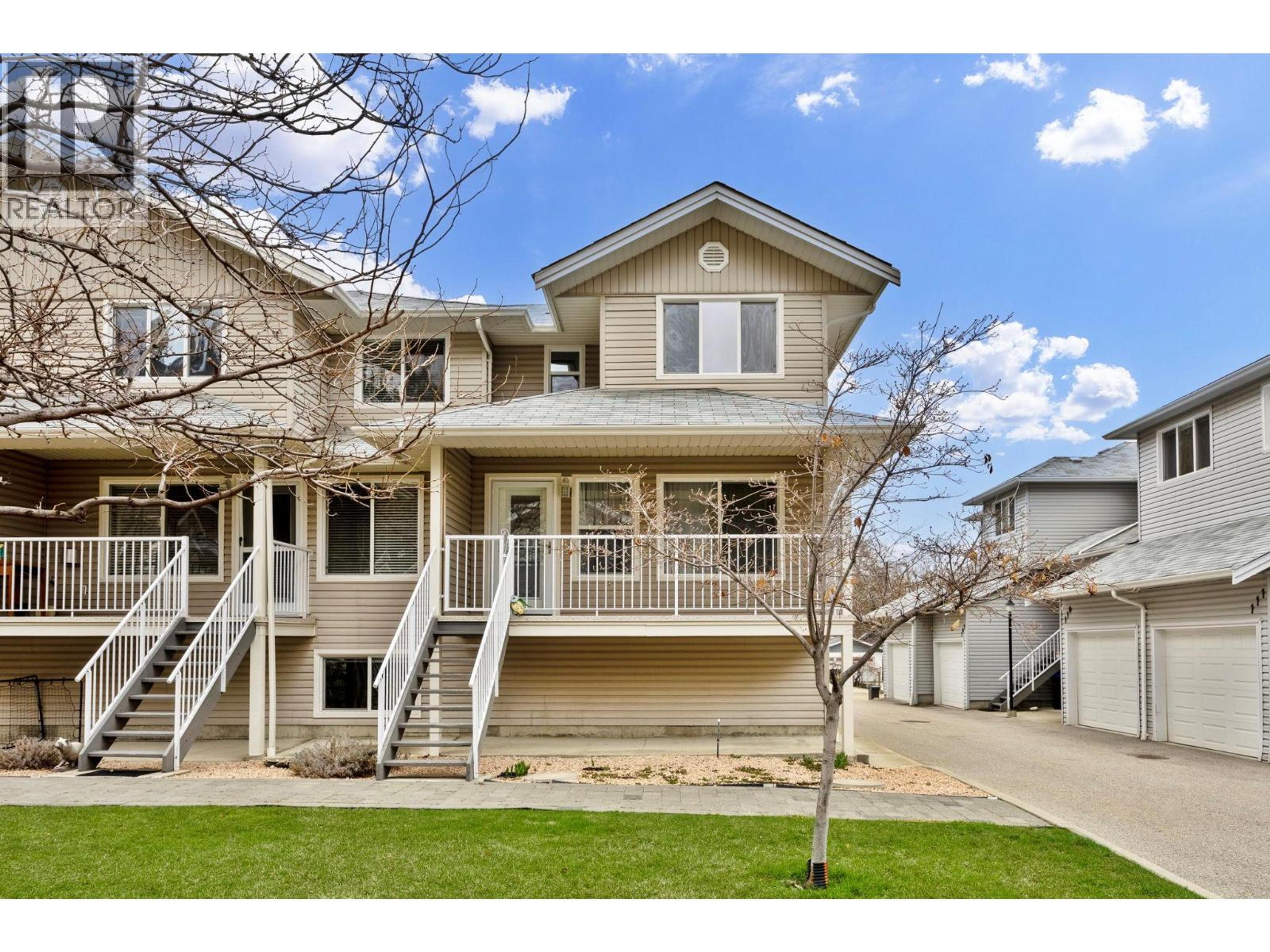 5460 Clements Crescent, Peachland - Exteriors - Full Complex View - Photo 5