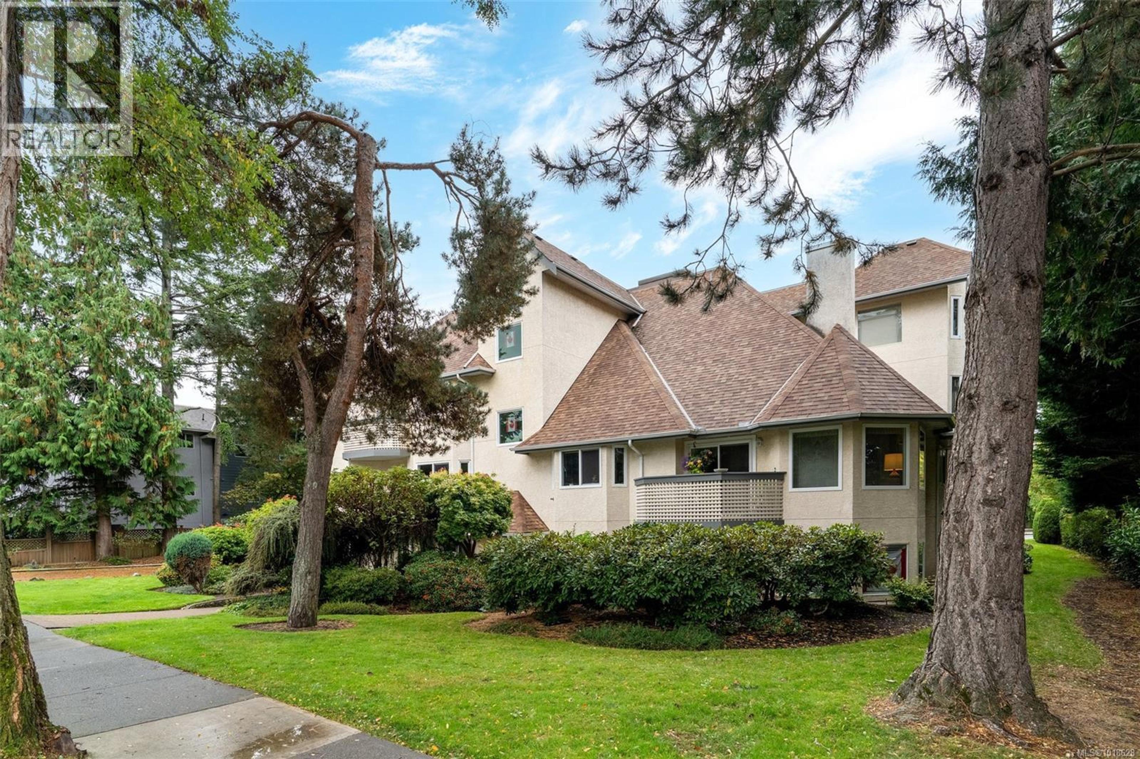 #213 9882 FIFTH ST - Main Image