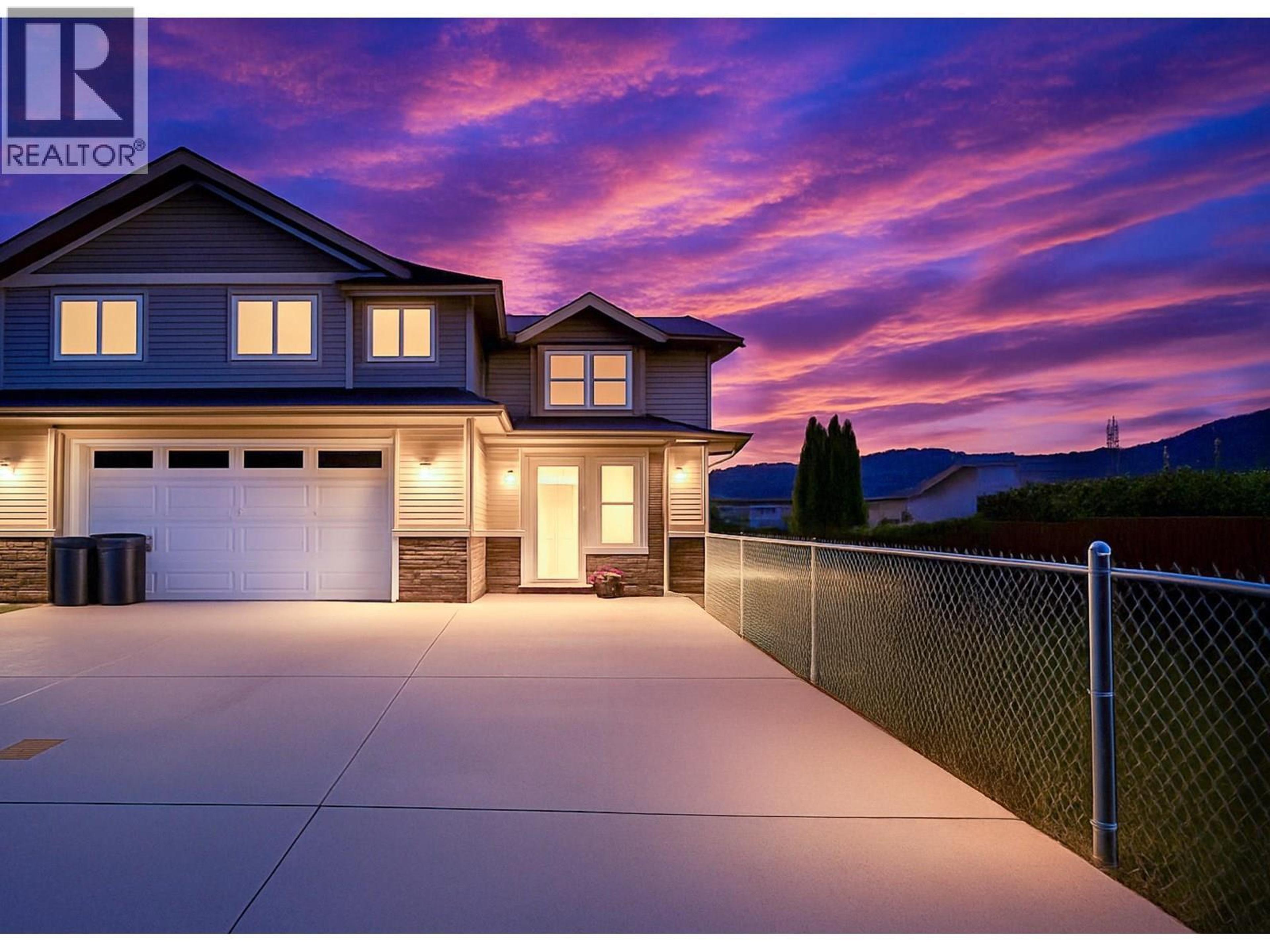 1890B Sage Street, Merritt - Exteriors - Photo 1