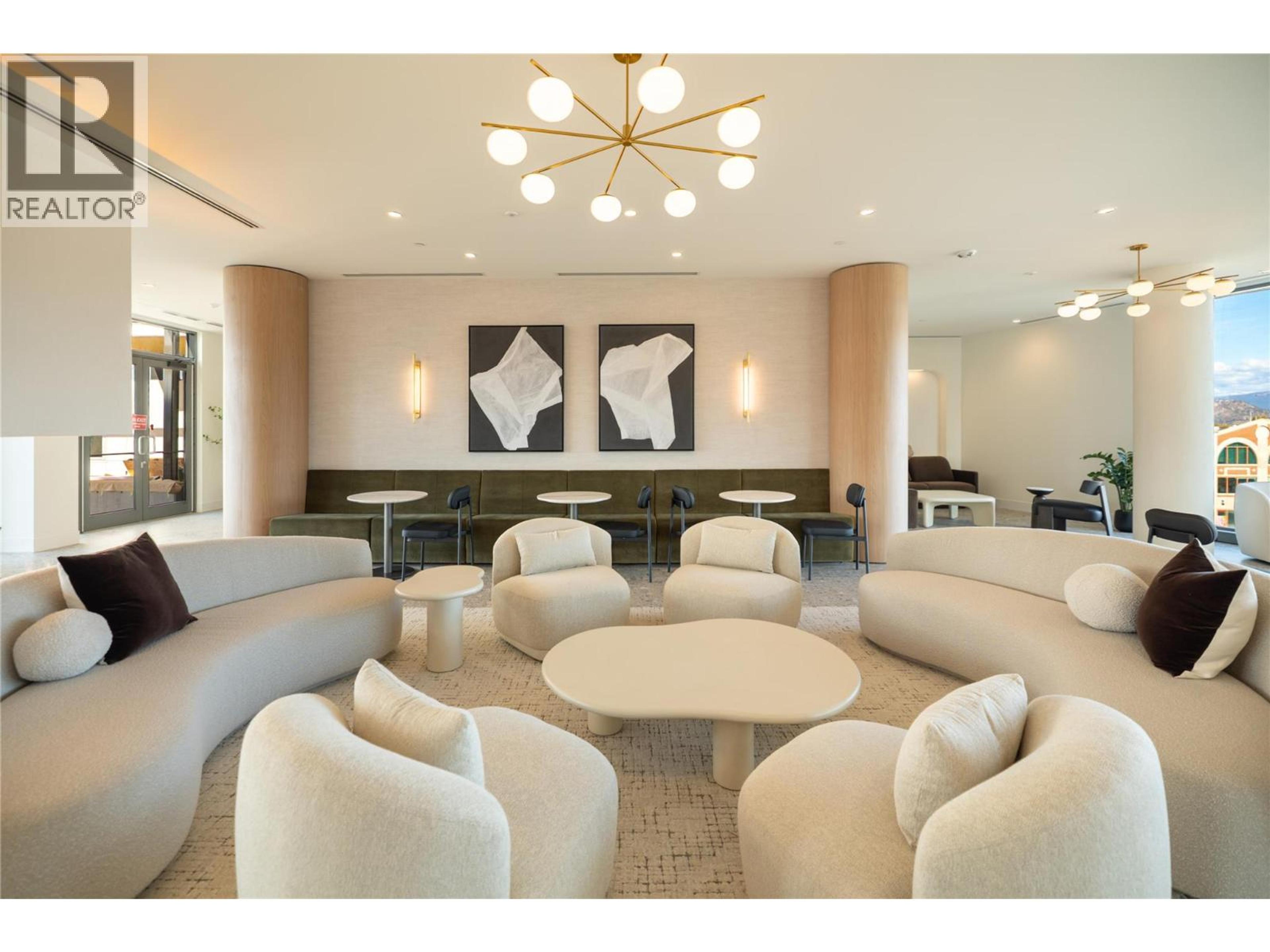 #715 3340 LAKESHORE ROAD - Image 2