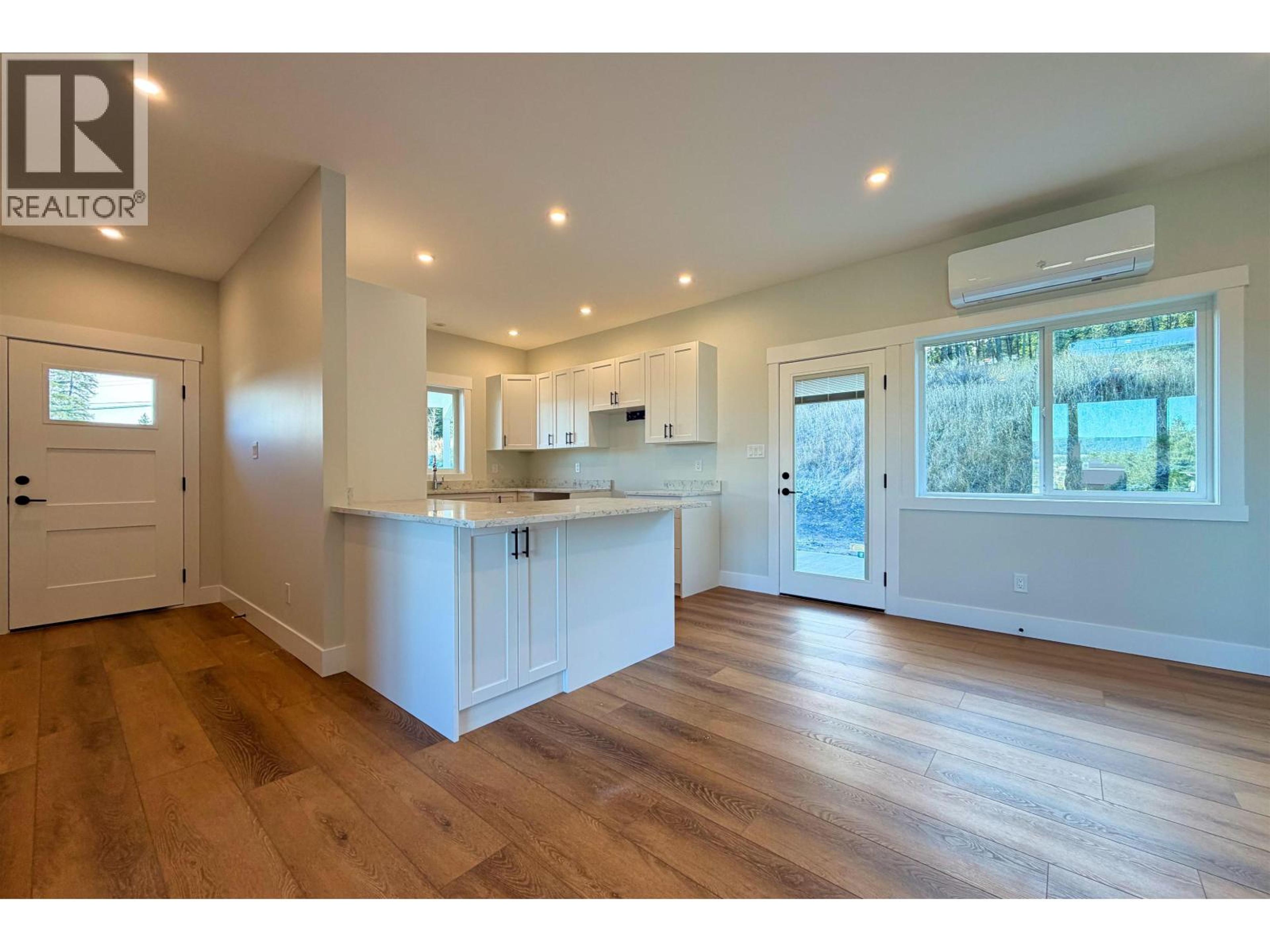 #18 555 WOTZKE DRIVE - Image 2