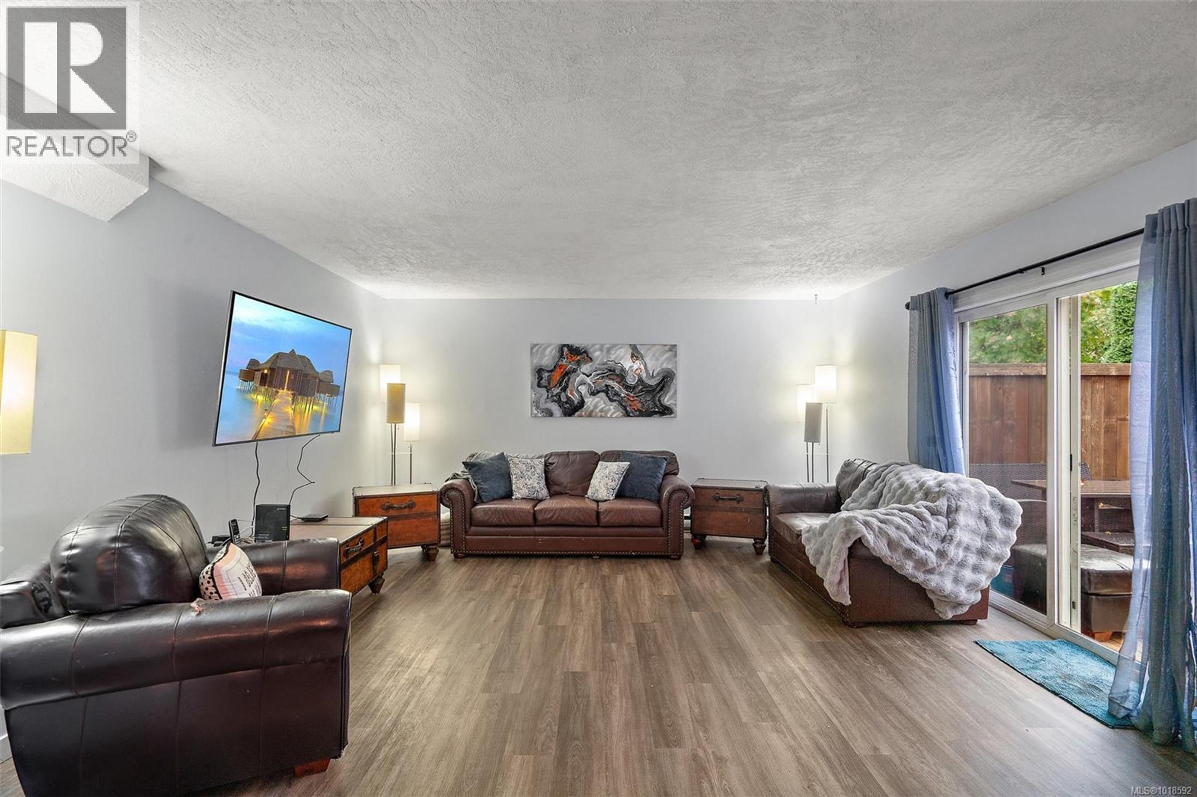 #4 2871 PEATT RD - Image 2