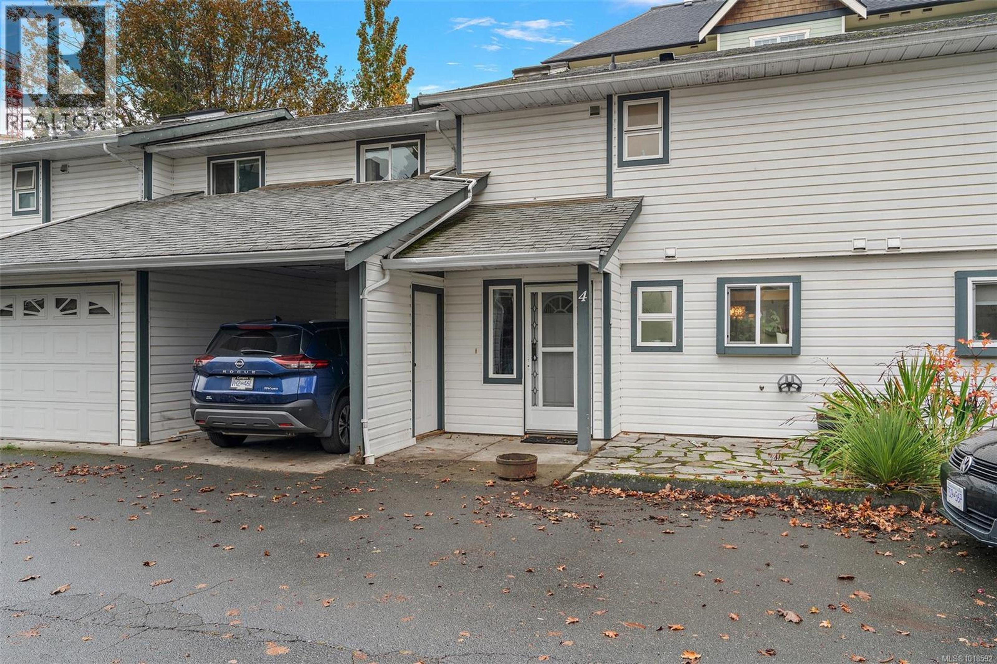 2871 Peatt Rd, Langford - Exteriors - Photo 2