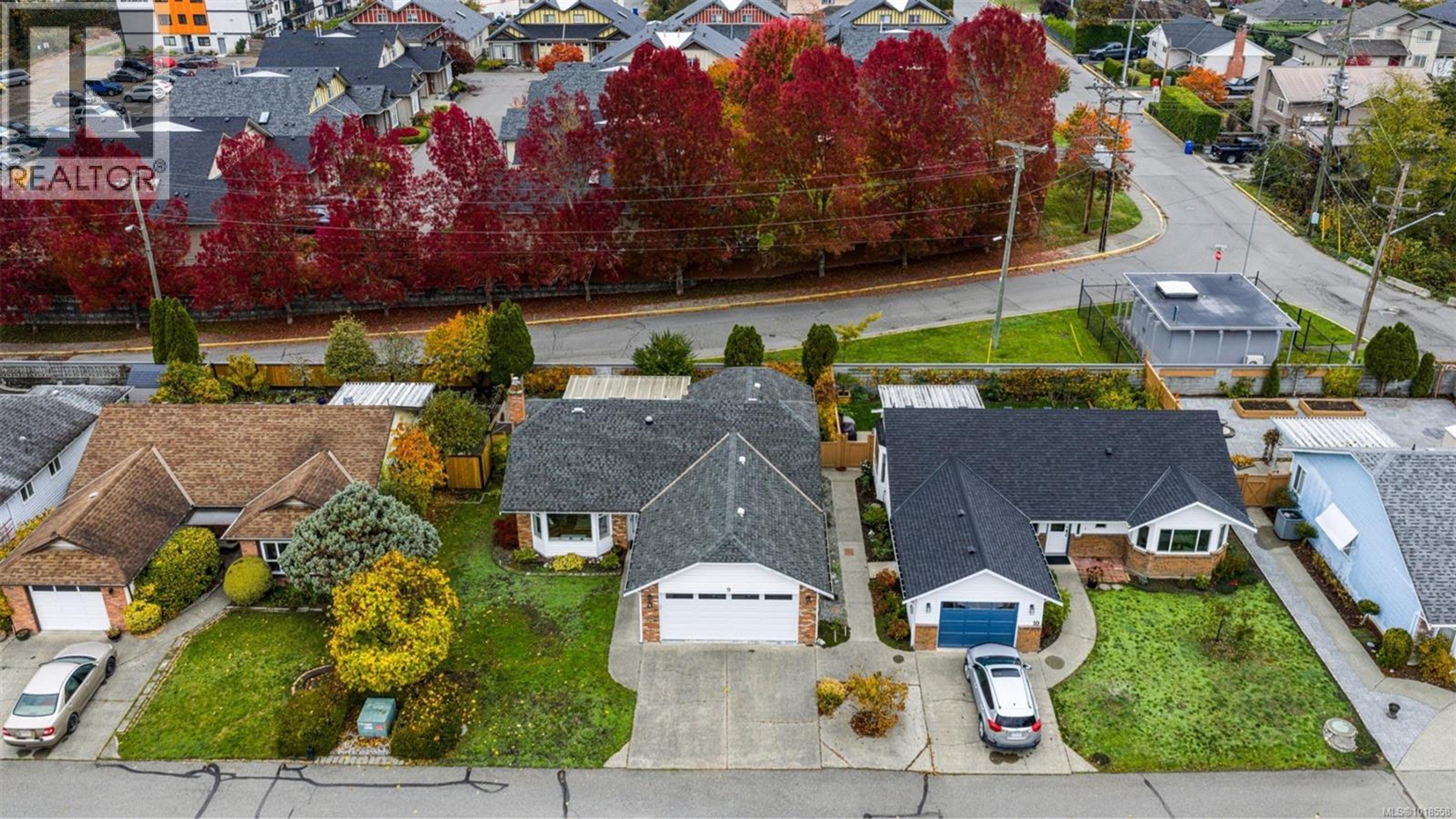 111 McKinstry Rd, Duncan - Exteriors - Drone/Aerial View, Full Complex View - Photo 2