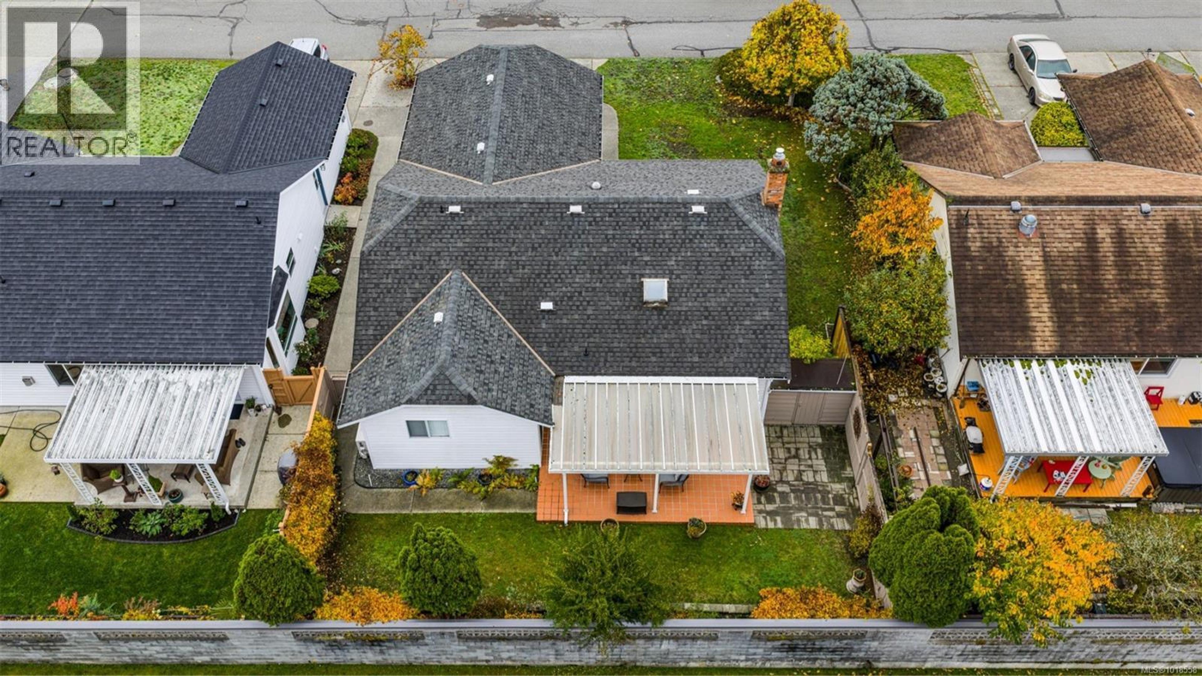 111 McKinstry Rd, Duncan - Exteriors - Full Complex View, Drone/Aerial View - Photo 5