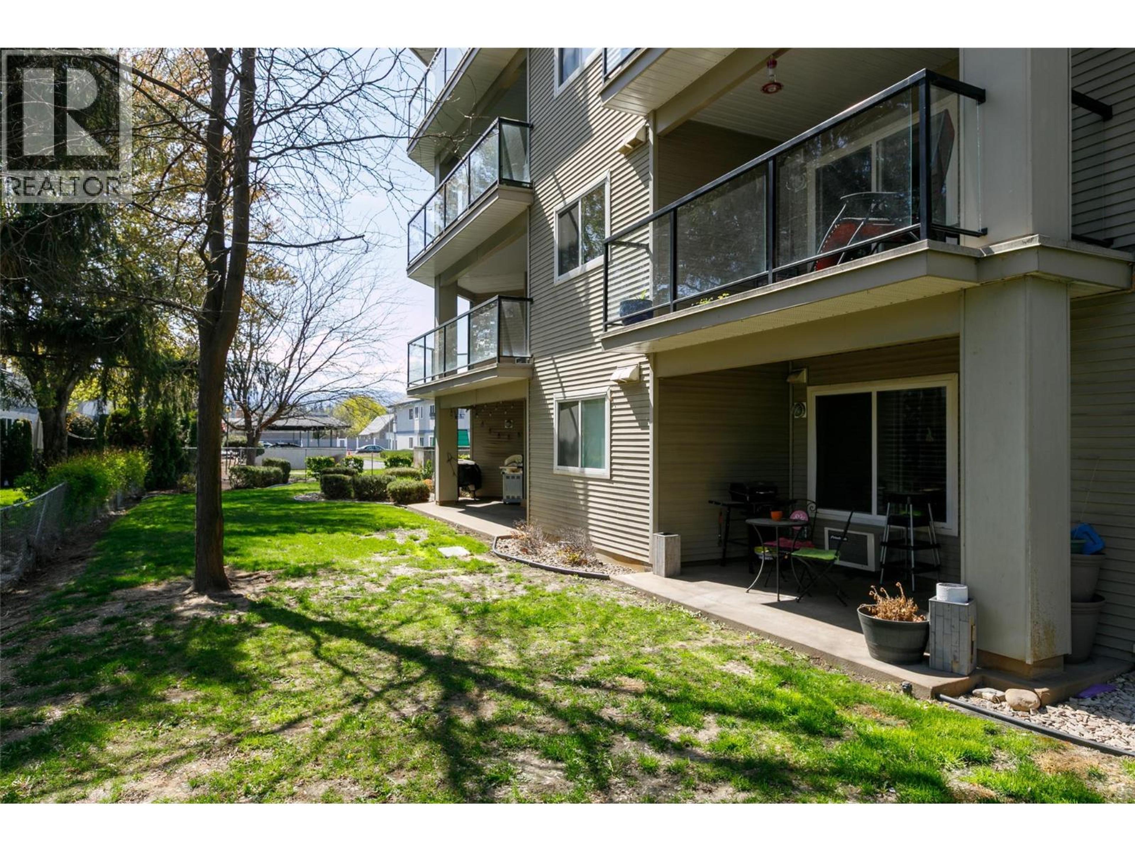 135 Ziprick Road, Kelowna - Exteriors - Photo 1