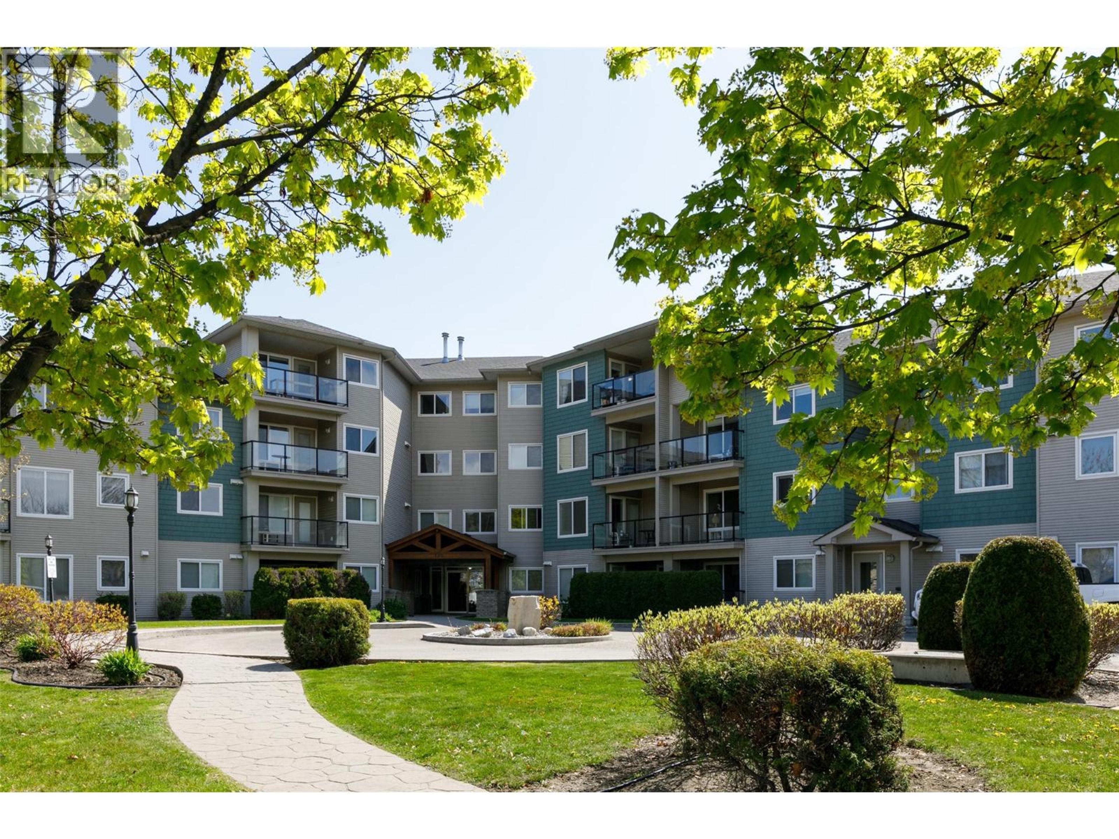 135 Ziprick Road, Kelowna - Exteriors - Photo 7