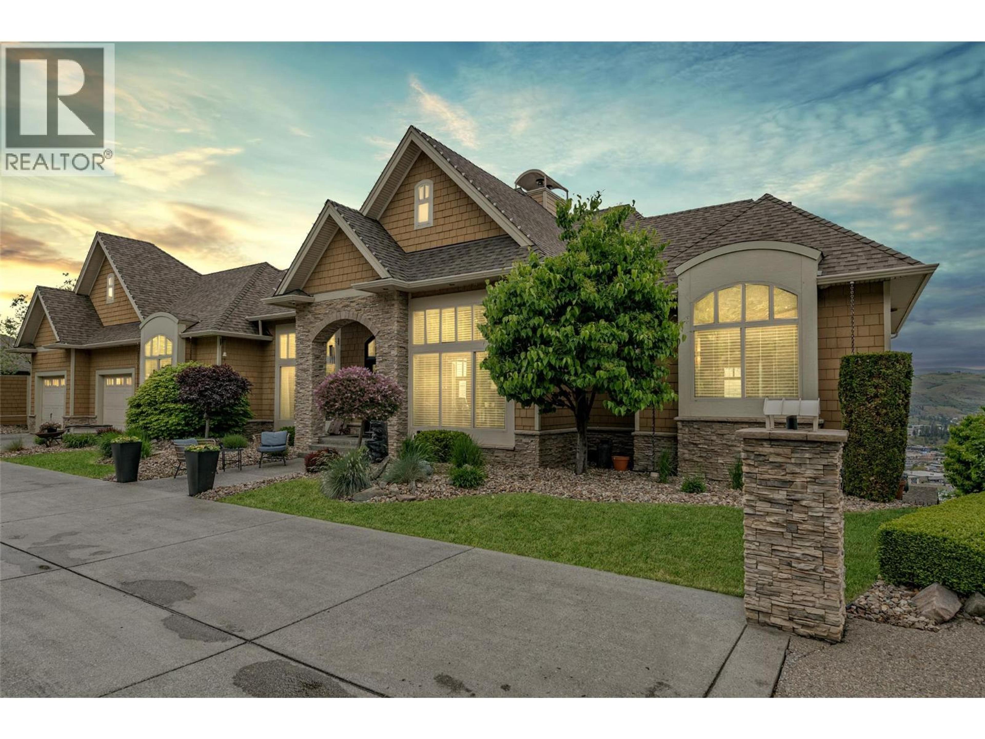 1117 Mt Fosthall Drive, Vernon - Exteriors - Photo 2