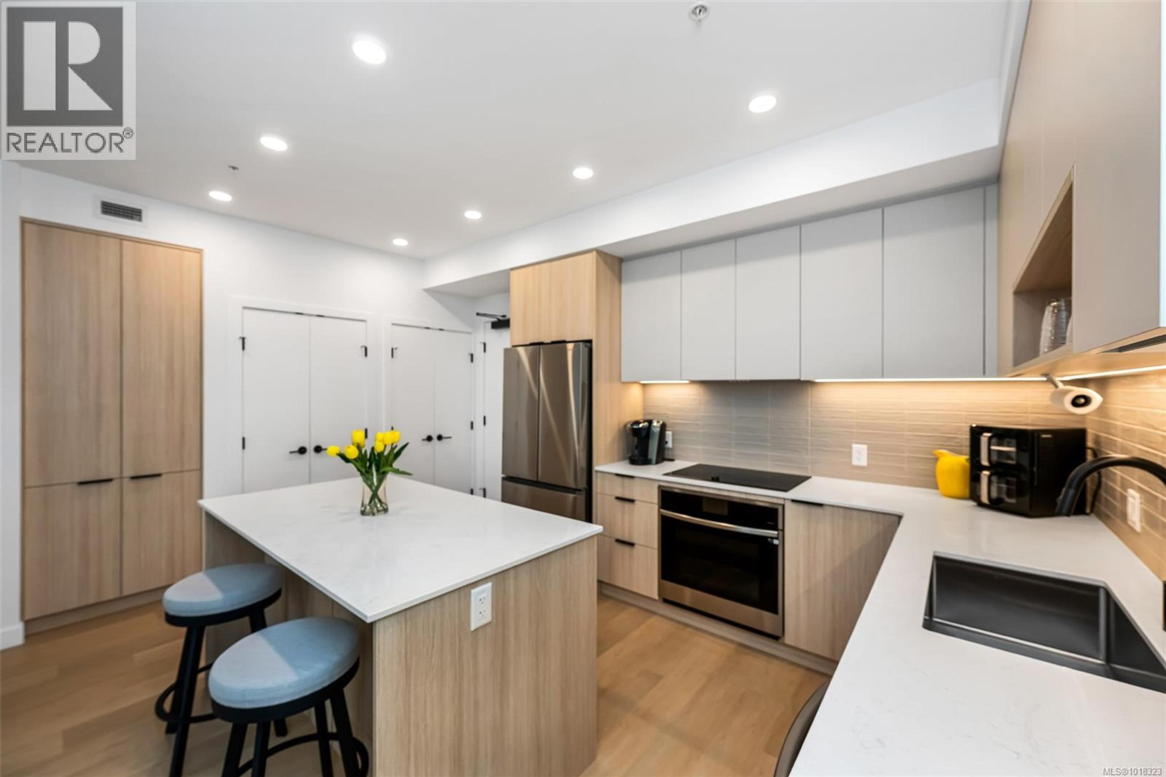 #411 3564A RYDER HESJEDAL WAY - Image 2