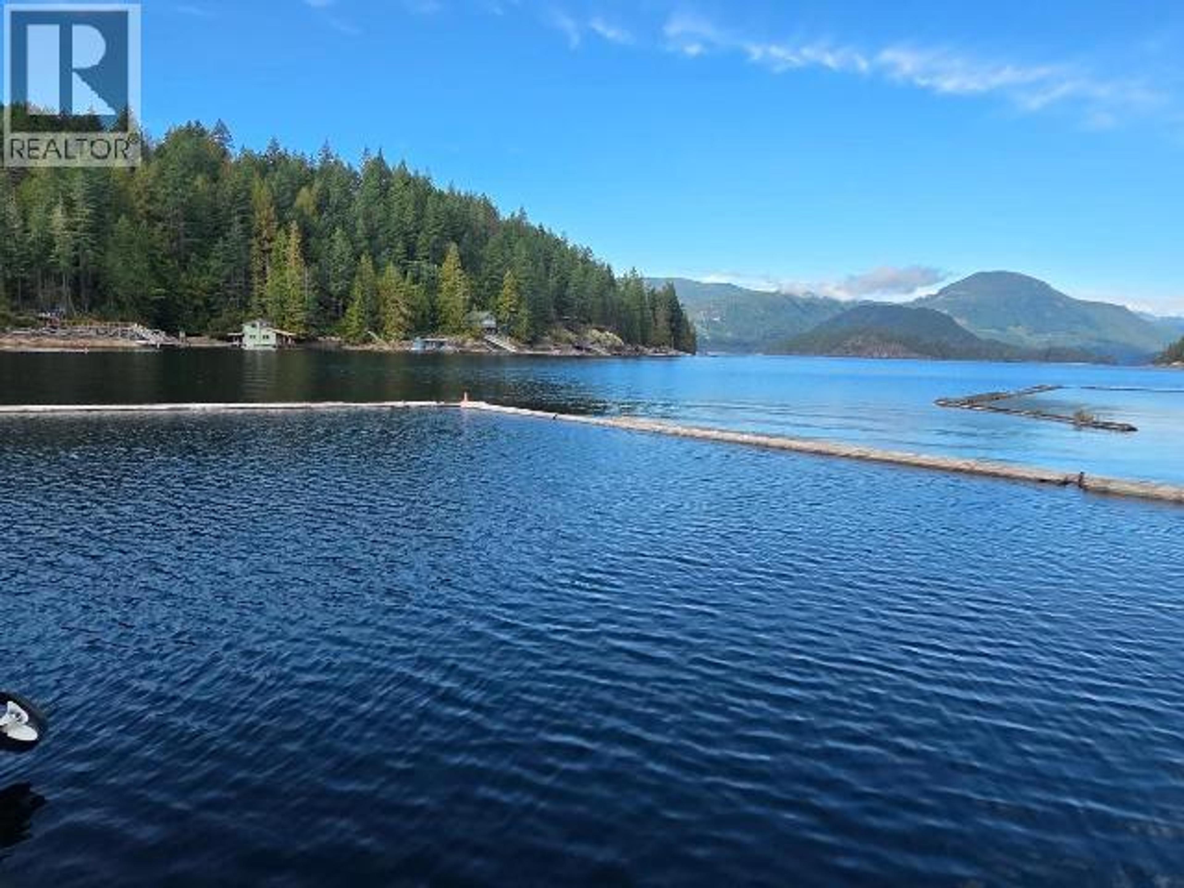 9436 POWELL LAKE - Main Image