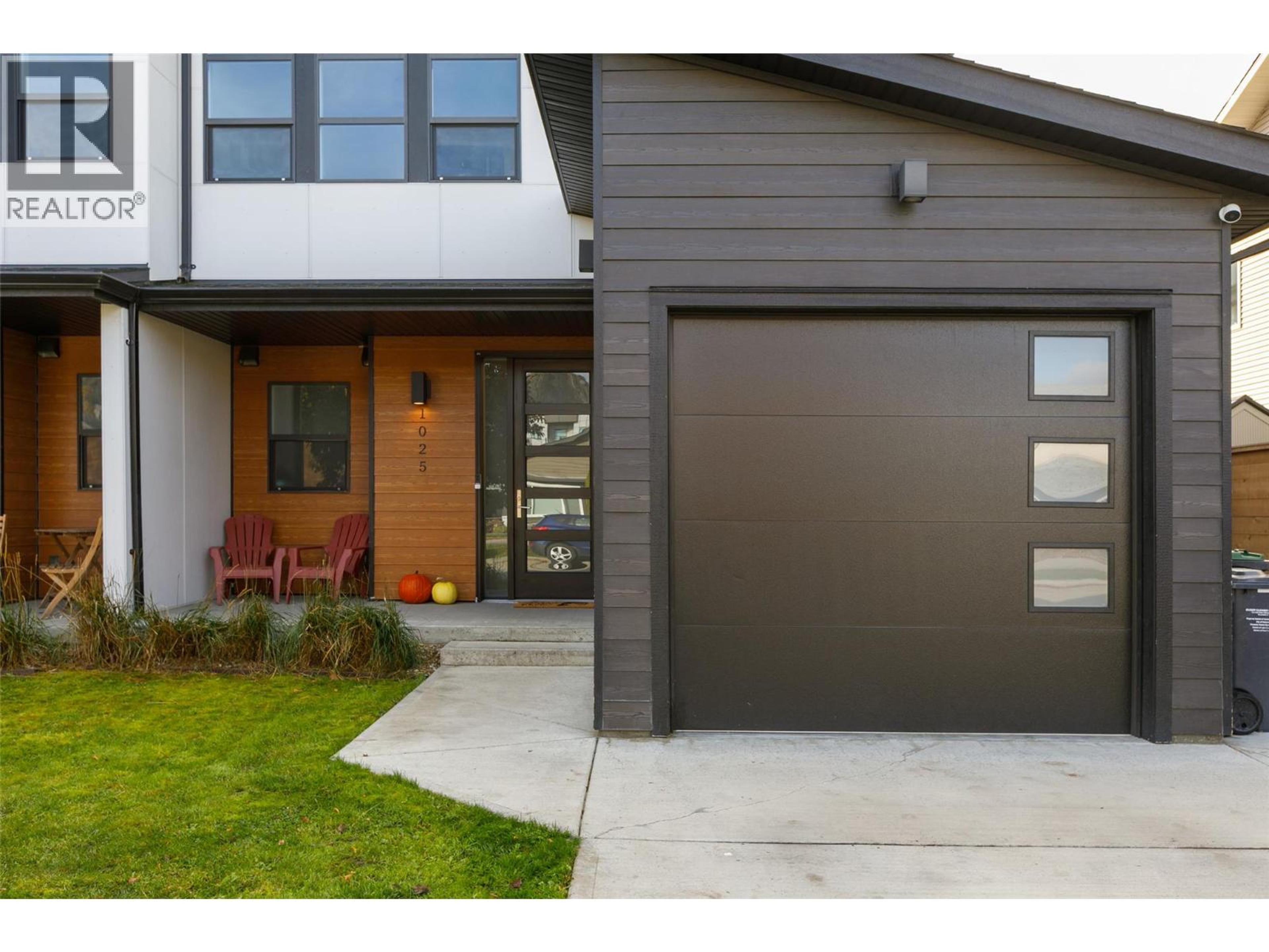 1025 Cawston Avenue, Kelowna - Exteriors - Photo 4