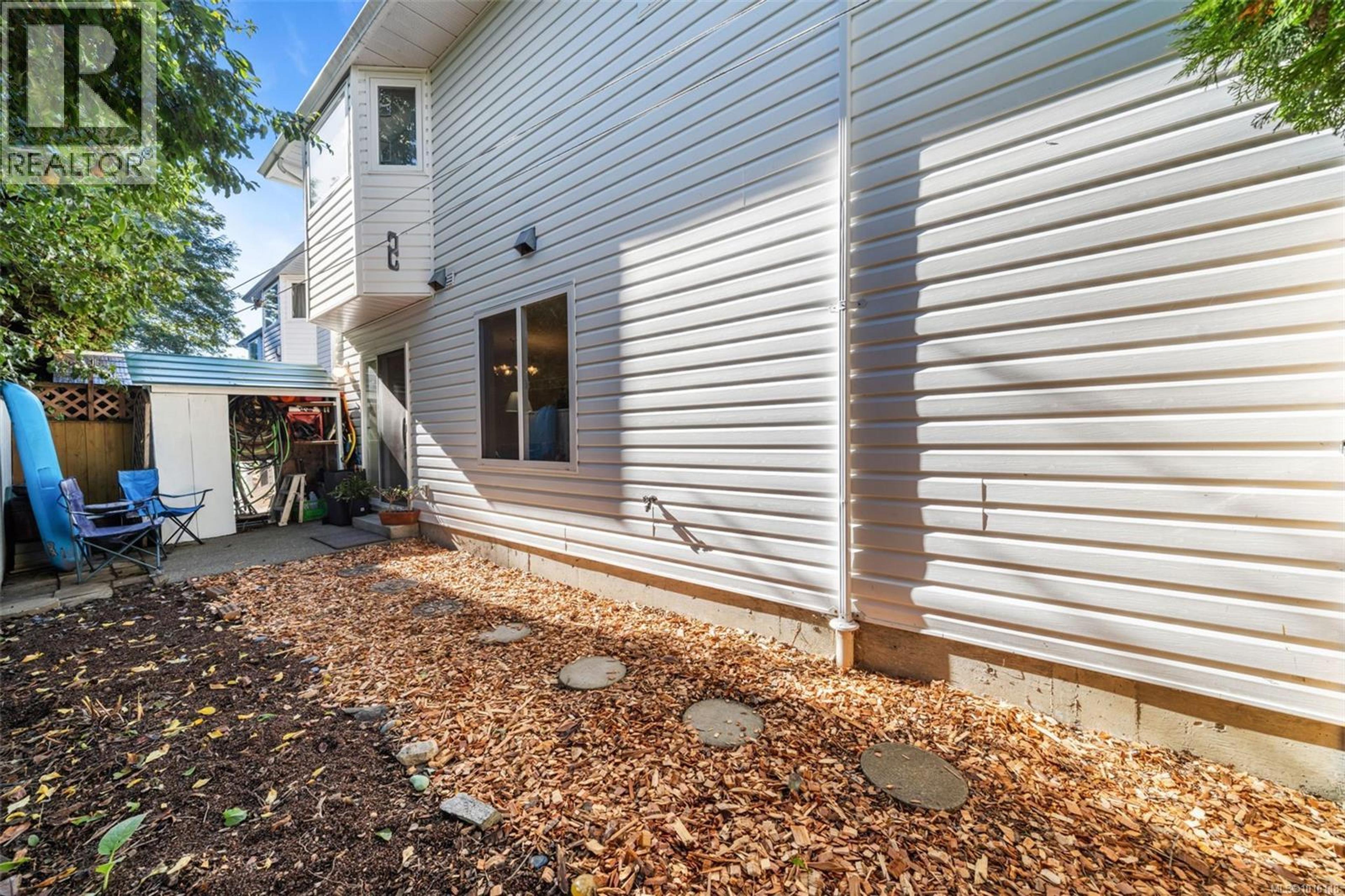 2516 Dingwall St, Duncan - Exteriors - Photo 7