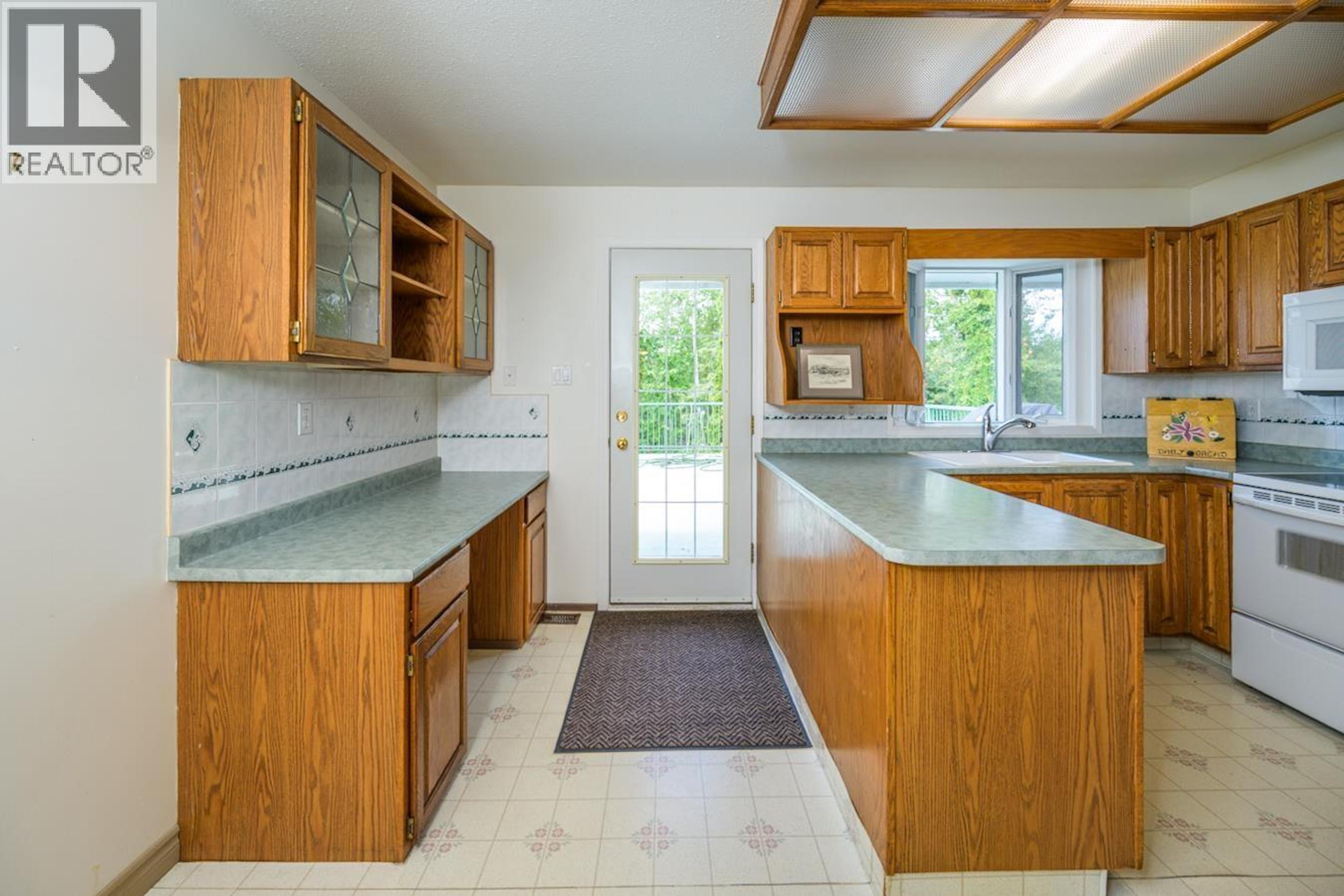 1145 BABINE CRESCENT - Image 3