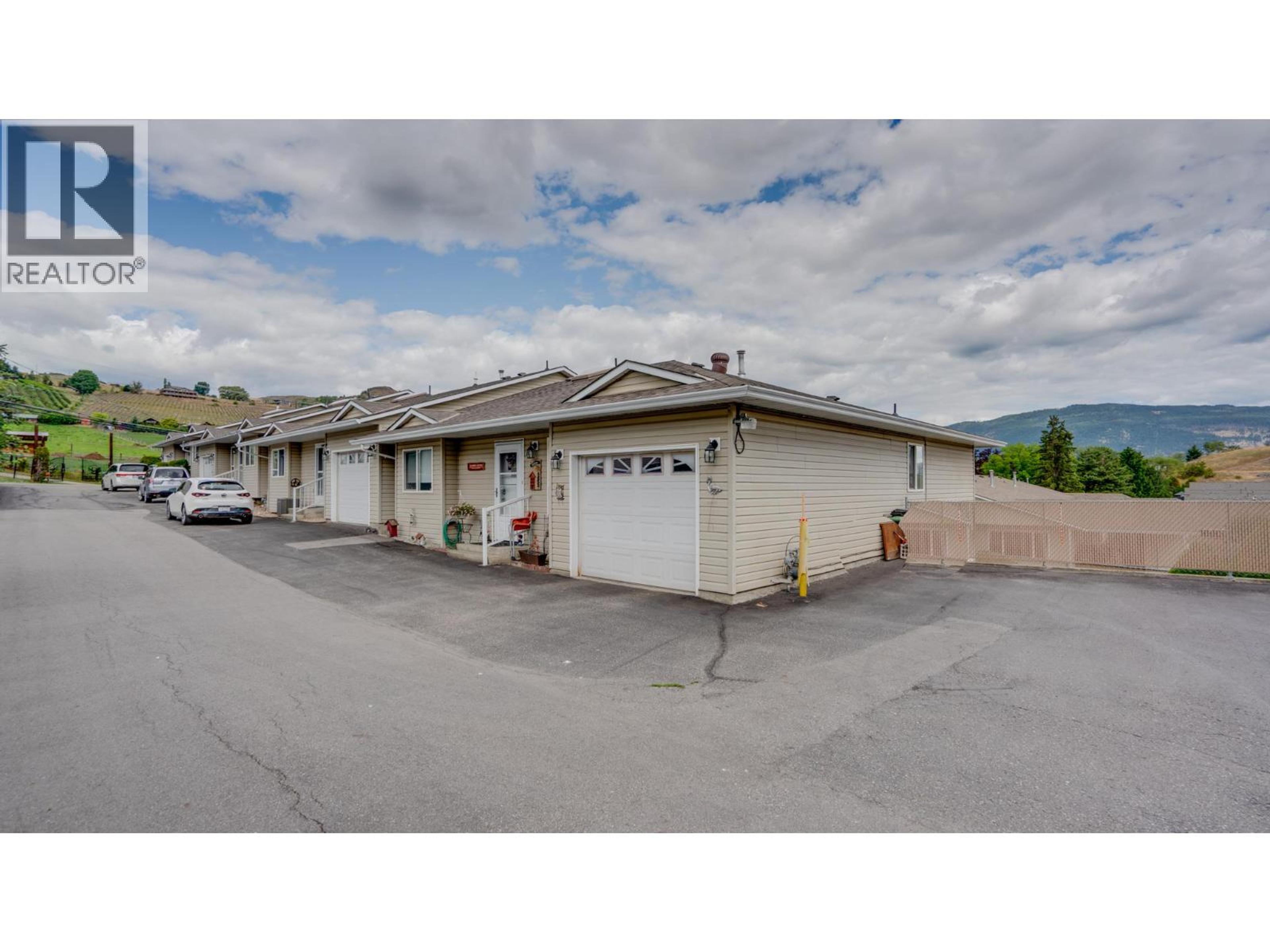 4700 Bella Vista Road, Vernon - Exteriors - Full Complex View - Photo 2