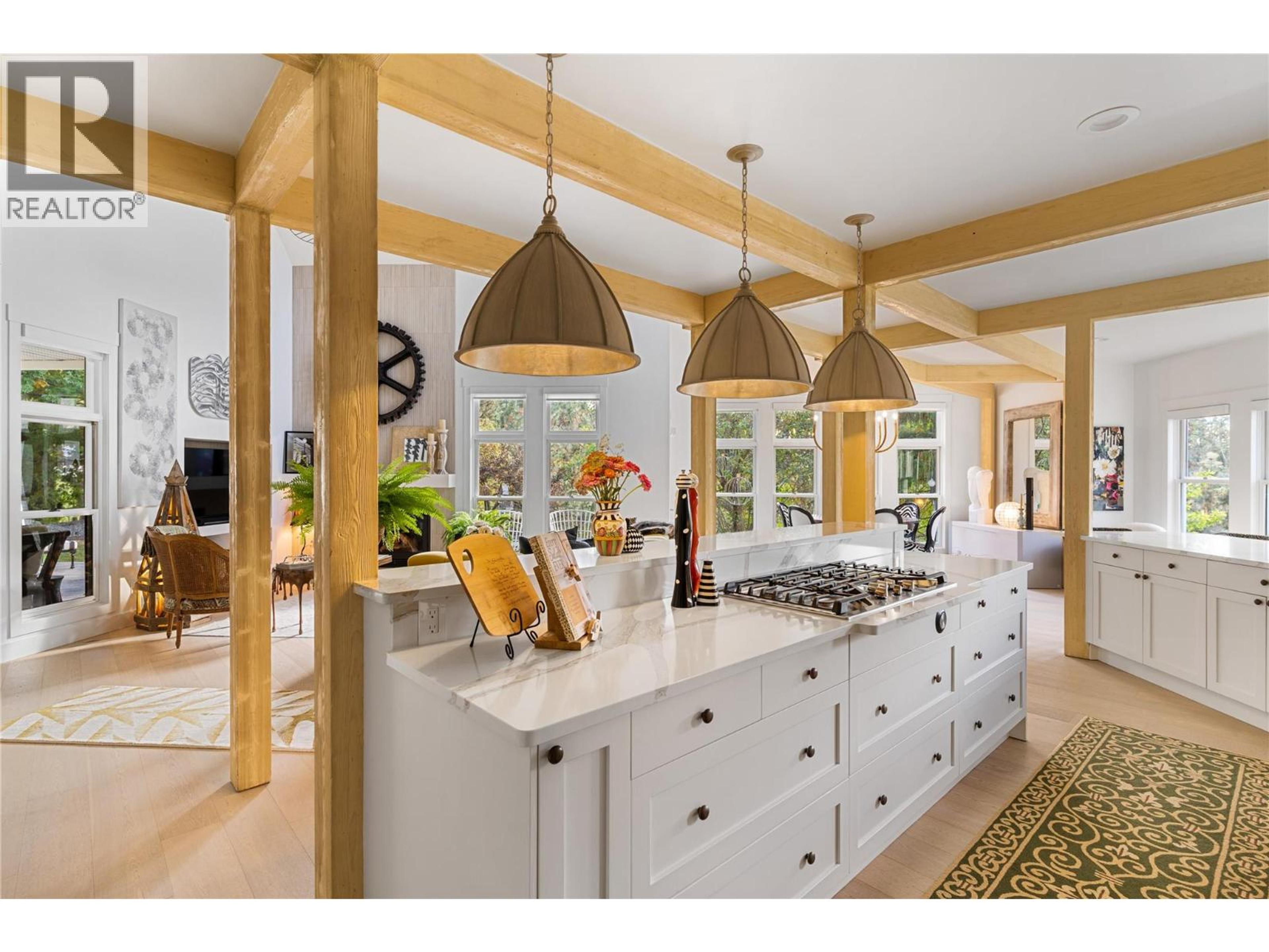 2075 LILLOOET COURT - Image 2