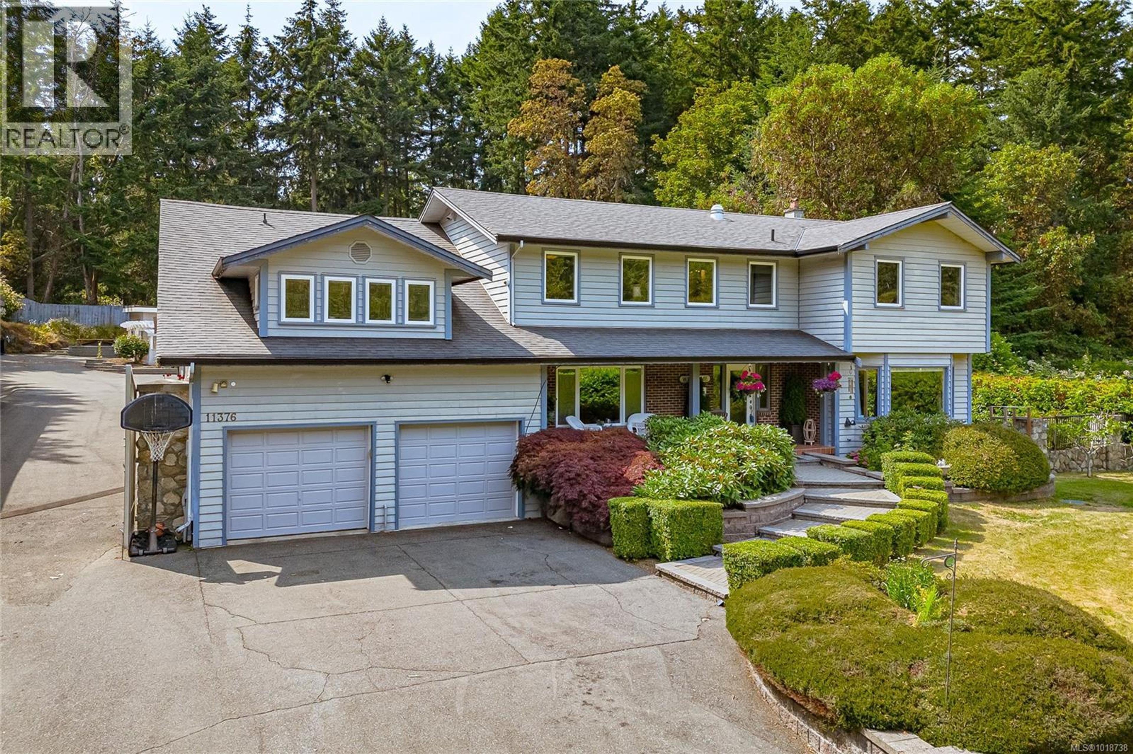 11376 Osprey Pl, North Saanich - Exteriors - Photo 1