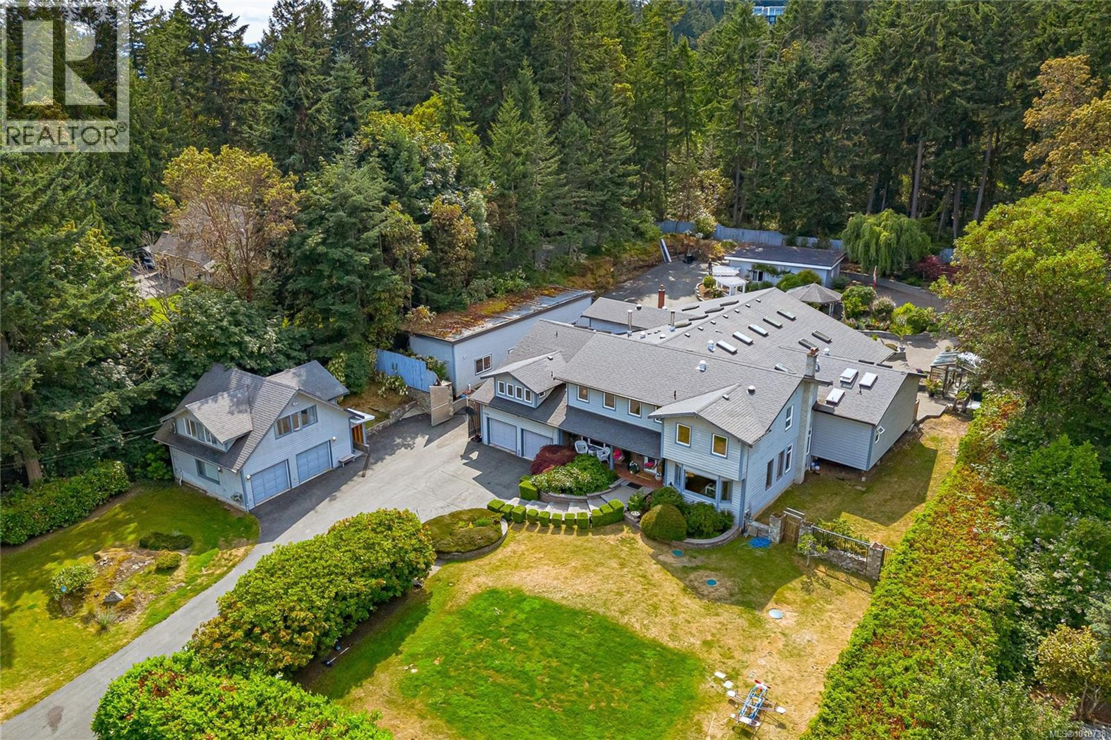11376 Osprey Pl, North Saanich - Exteriors - Full Complex View, Drone/Aerial View - Photo 2
