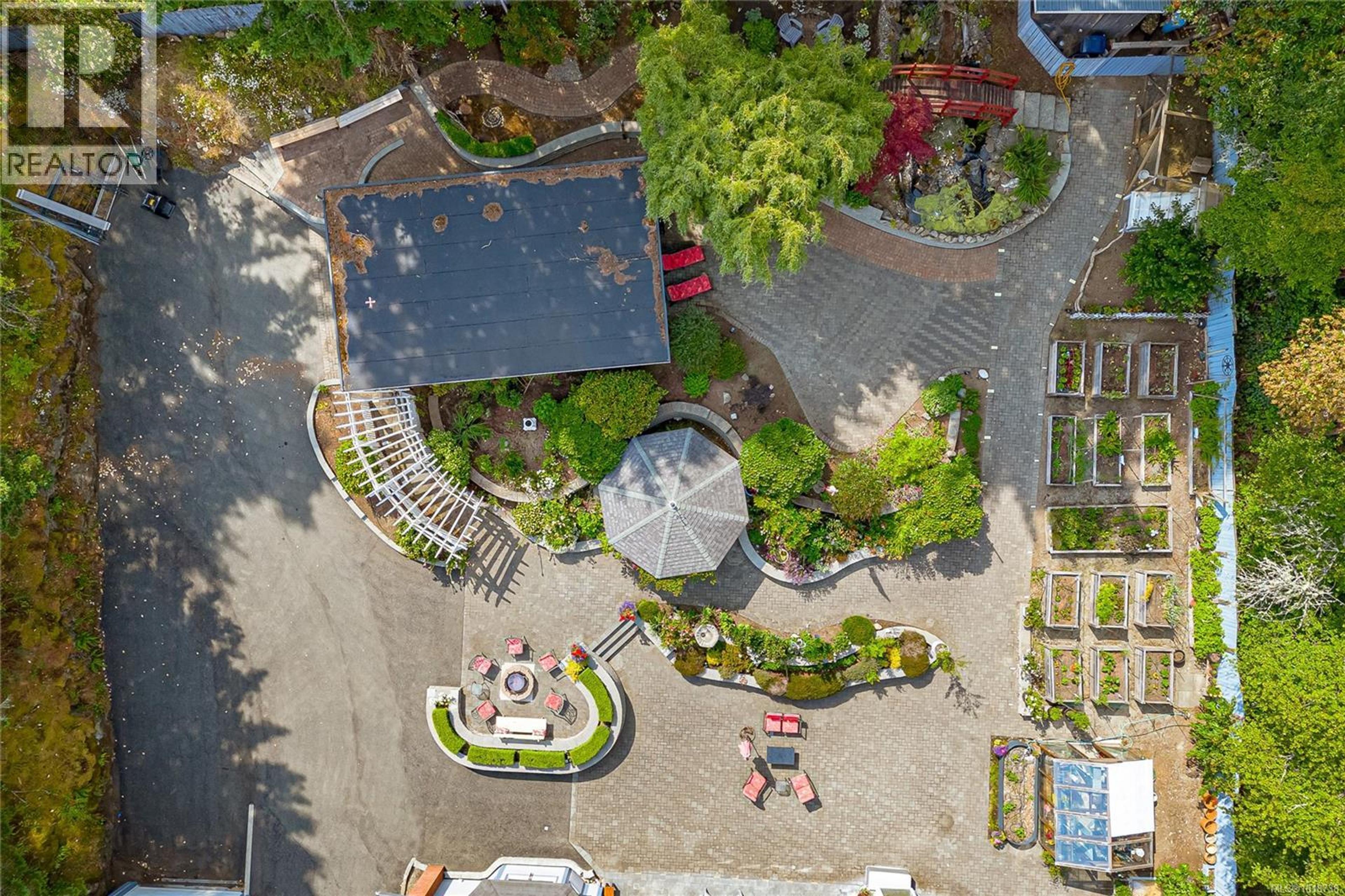 11376 Osprey Pl, North Saanich - Exteriors - Drone/Aerial View - Photo 6