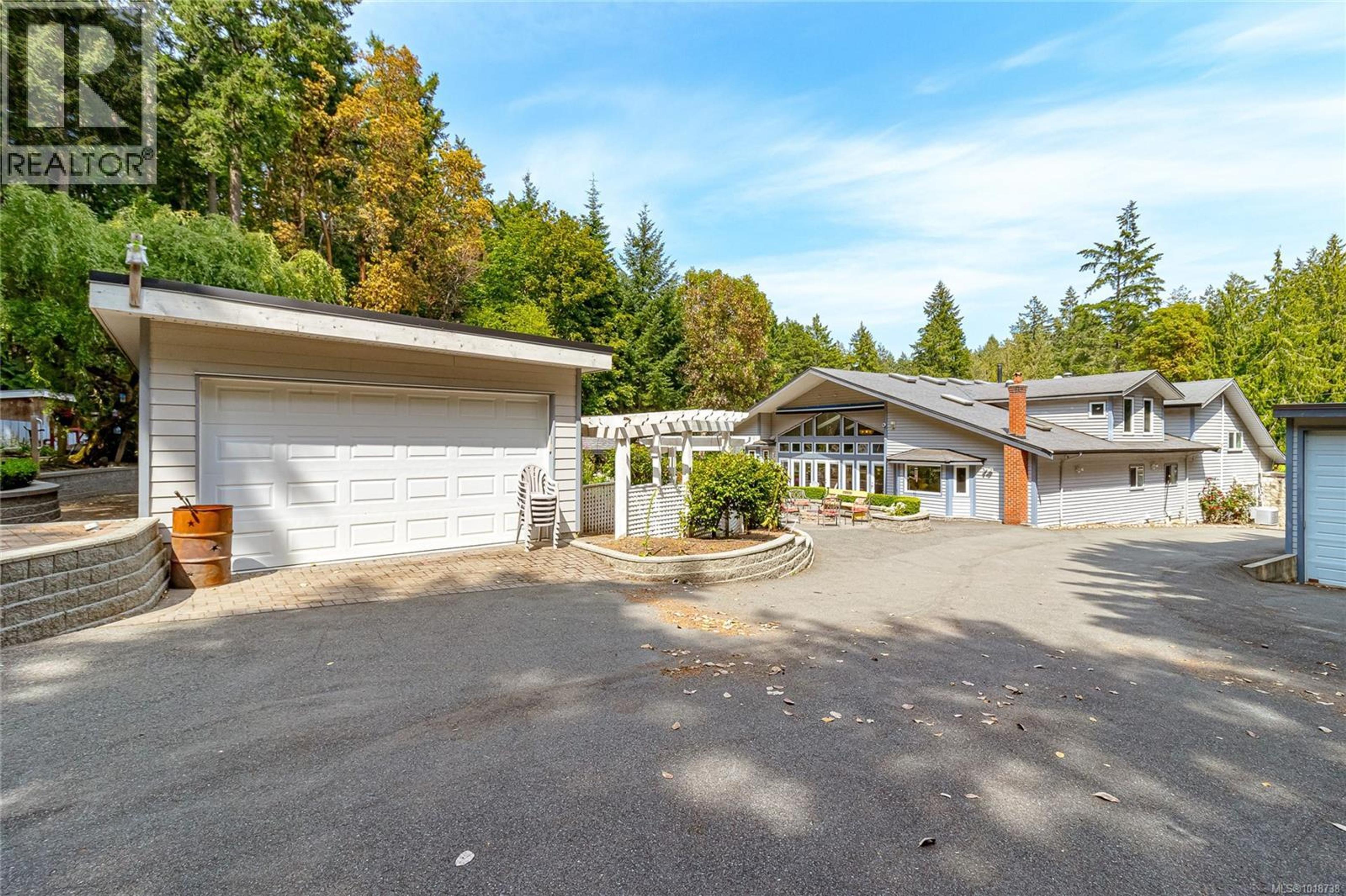 11376 Osprey Pl, North Saanich - Exteriors - Full Complex View - Photo 8
