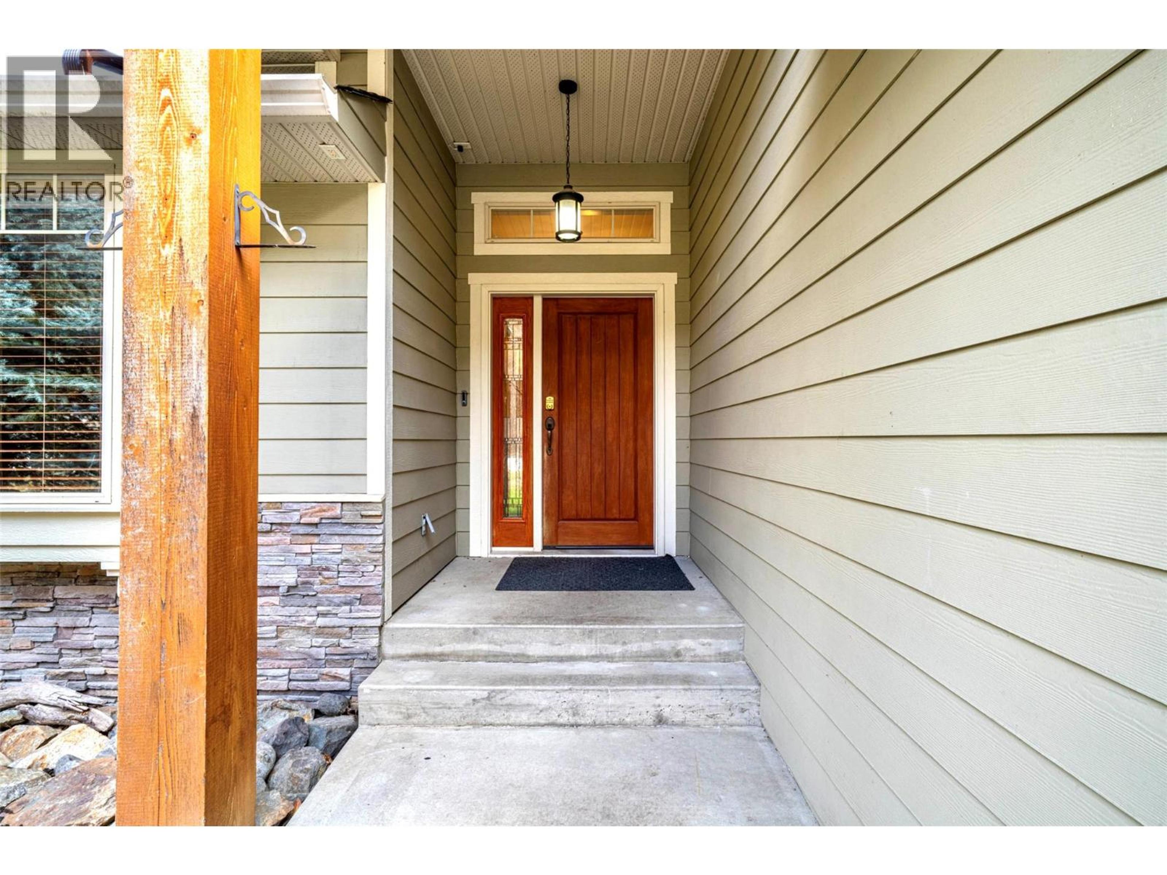 1701 MOUNTAIN VIEW AVENUE - Image 2