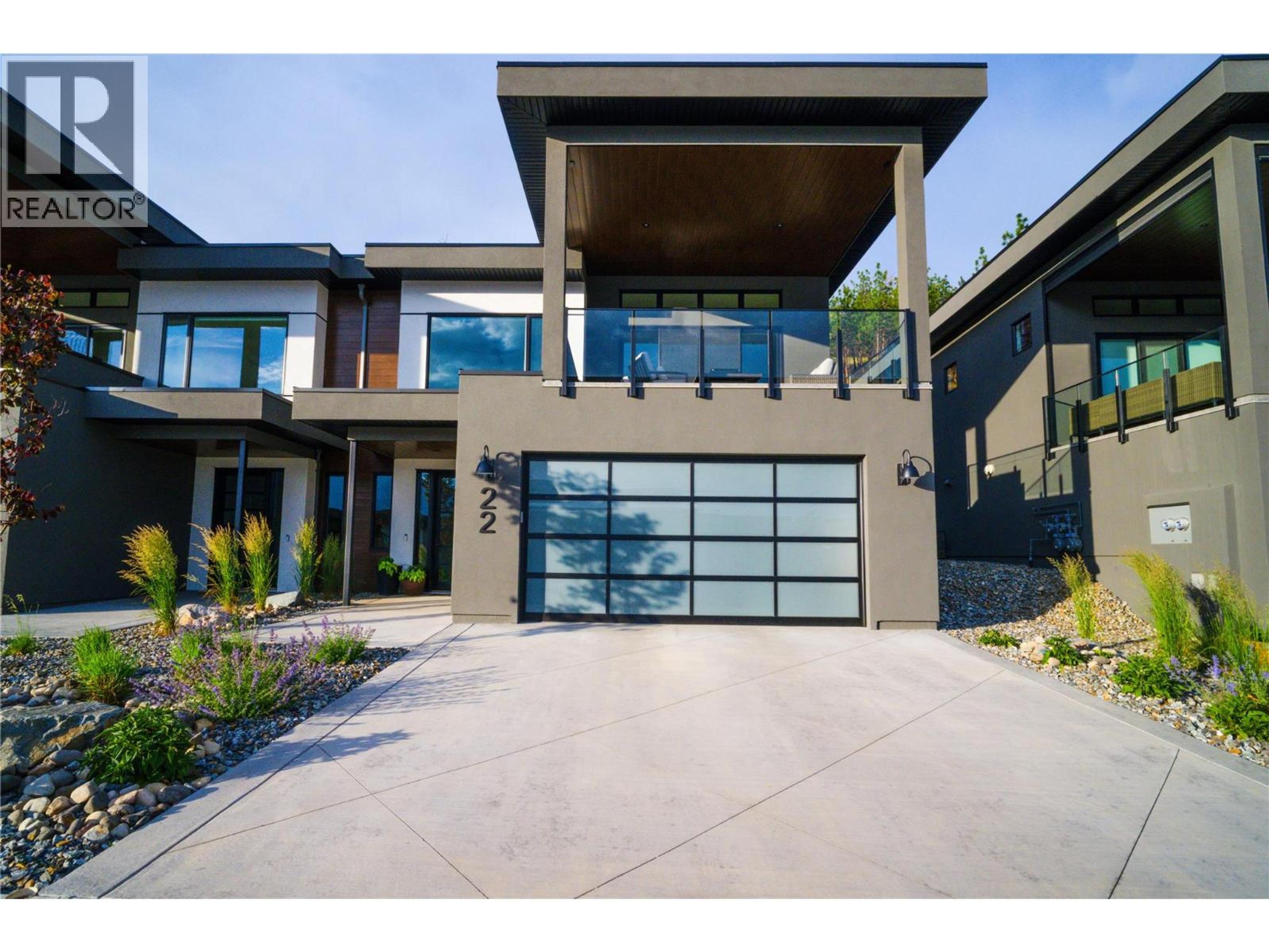 9201 Okanagan Centre Road W, Lake Country - Exteriors - Photo 8