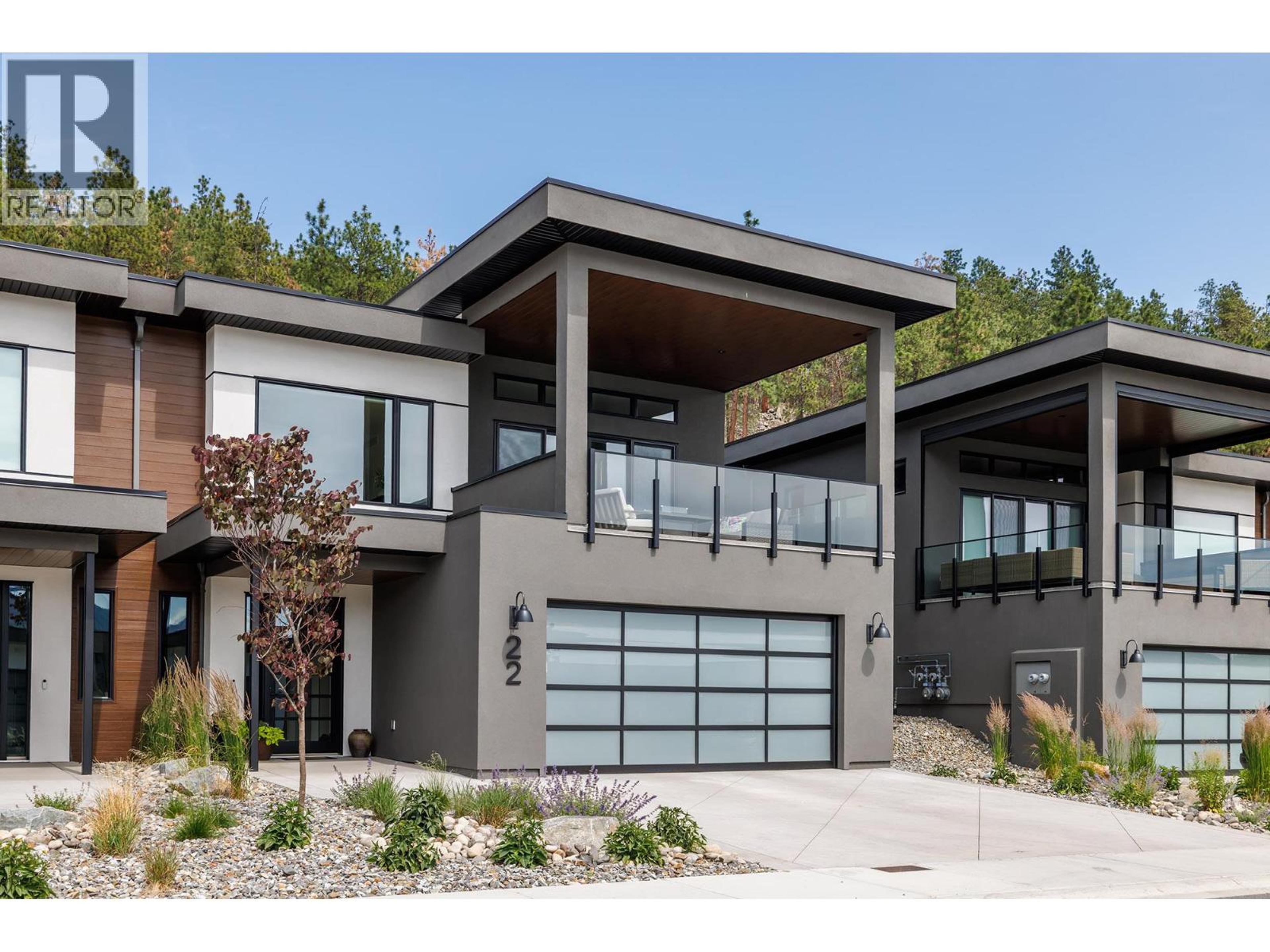 9201 Okanagan Centre Road W, Lake Country - Exteriors - Full Complex View - Photo 12