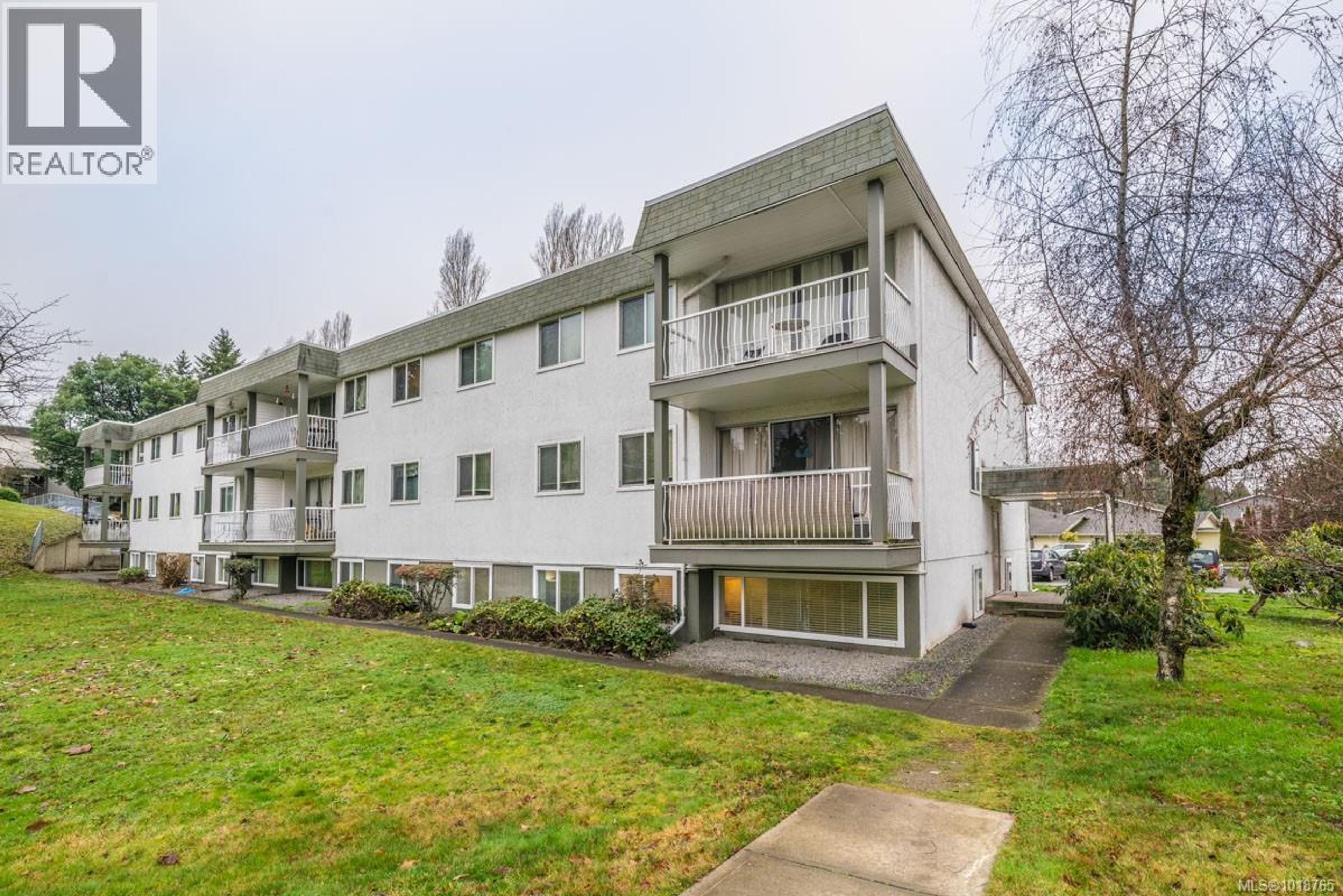 #1102 1097 BOWEN RD - Main Image