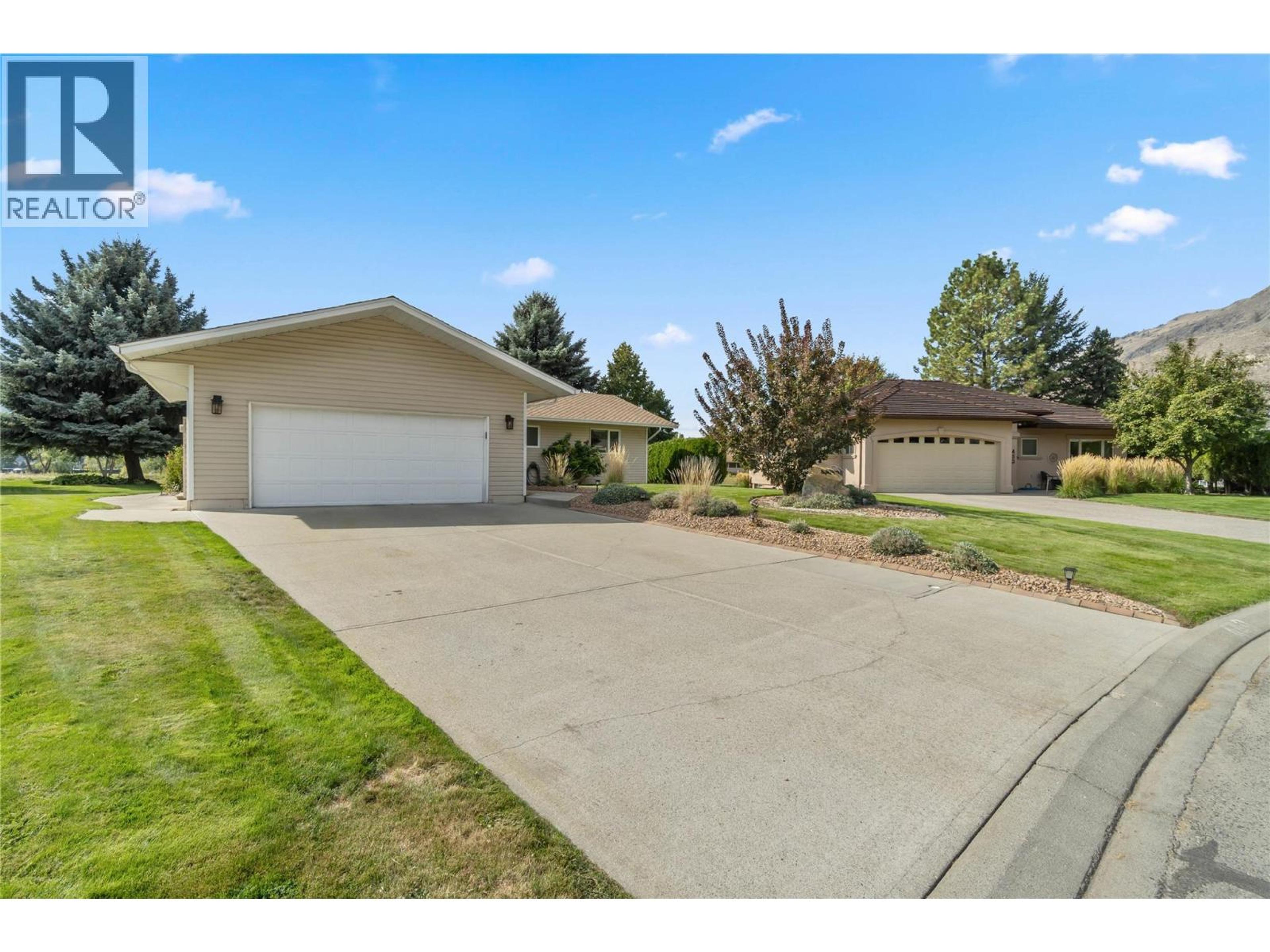 3460 NAVATANEE Drive, Kamloops - Exteriors - Photo 2