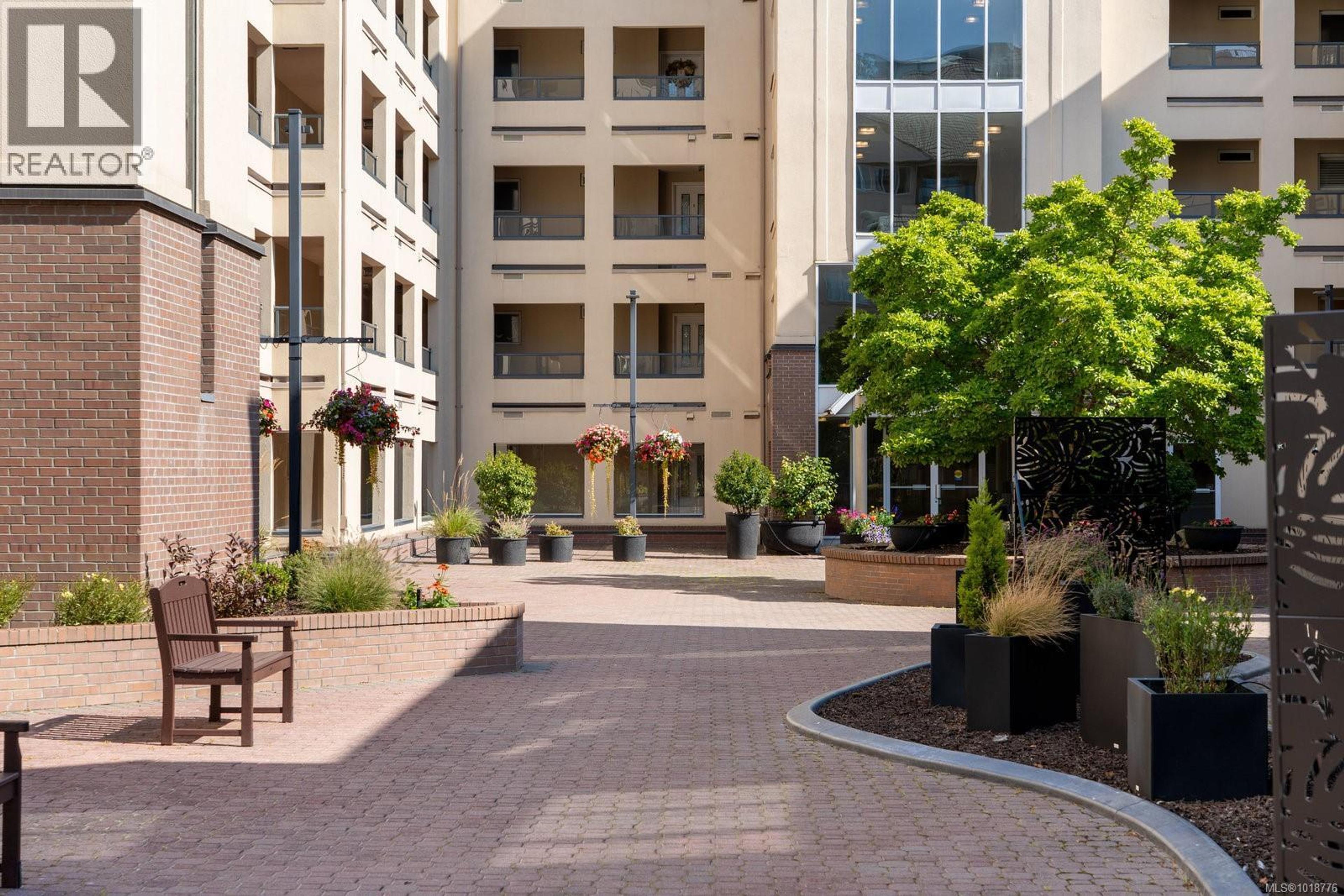 50 Songhees Rd, Victoria - Exteriors - Photo 7